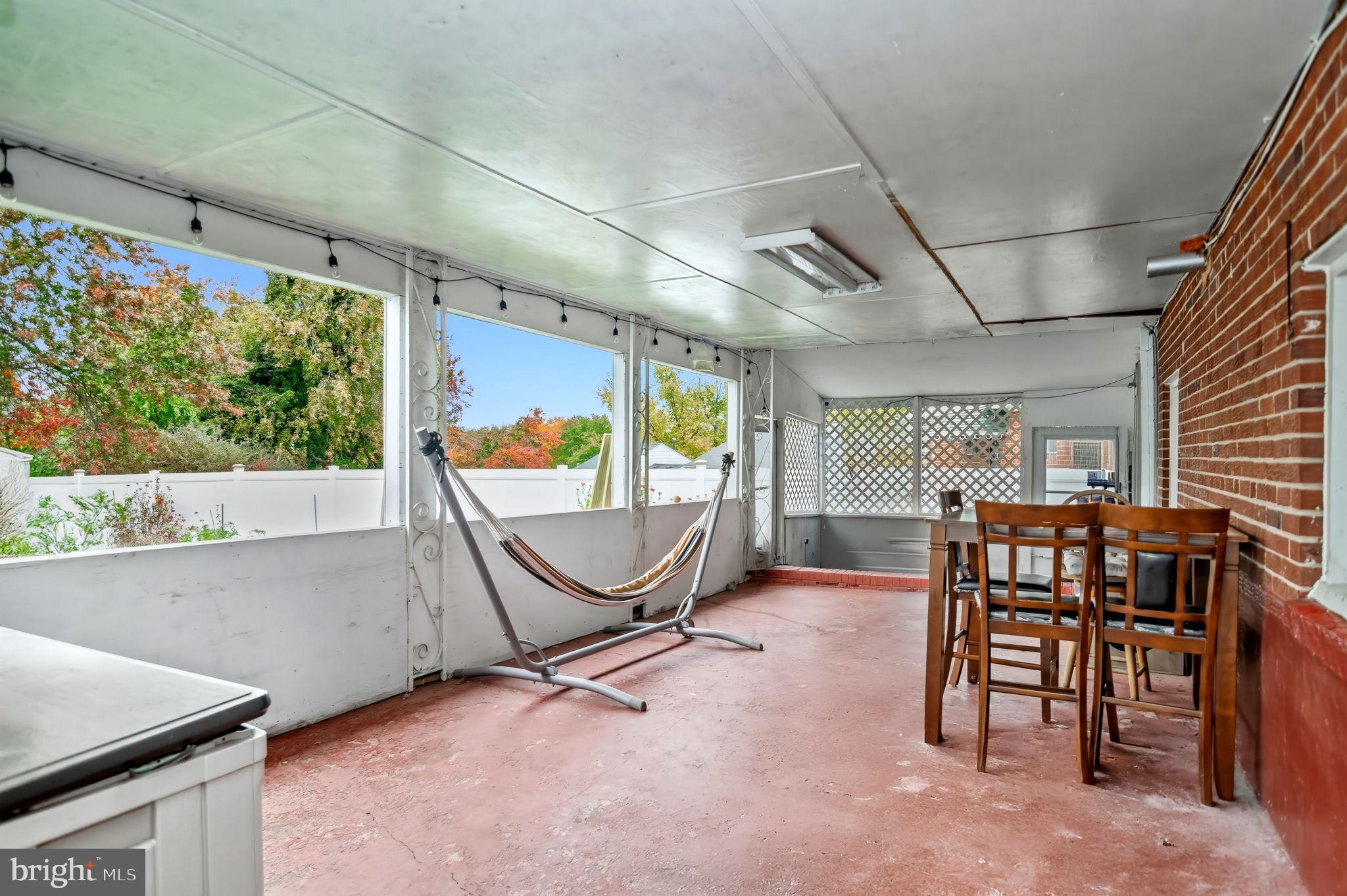 ROLLING RIDGE - Residential