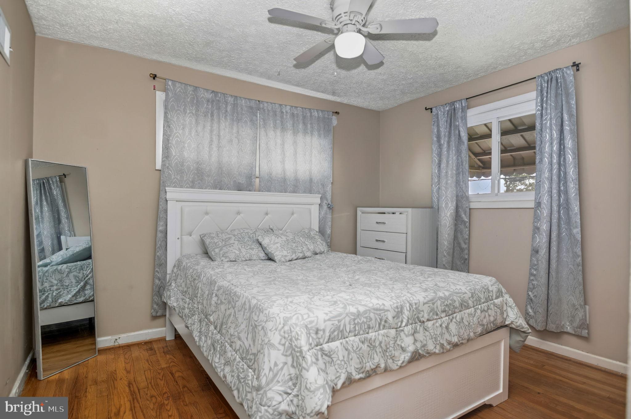 ROLLING RIDGE - Residential