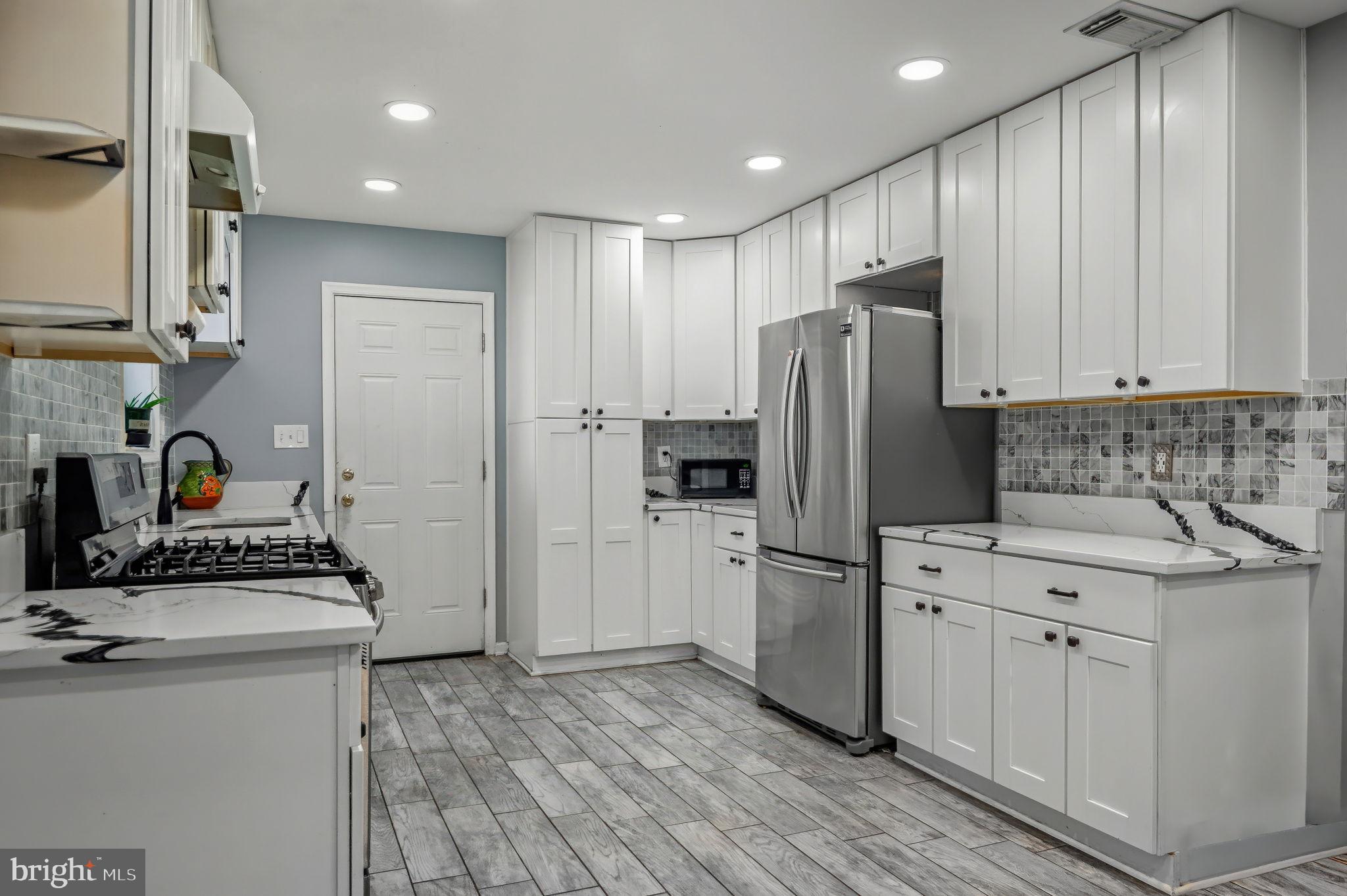 ROLLING RIDGE - Residential