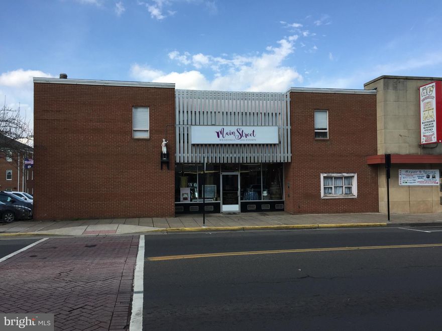 Great location, Downtown Culpeper, across from the State Theater.  Utilities and parking included. Laundry room on site. Can also be rented for office space.