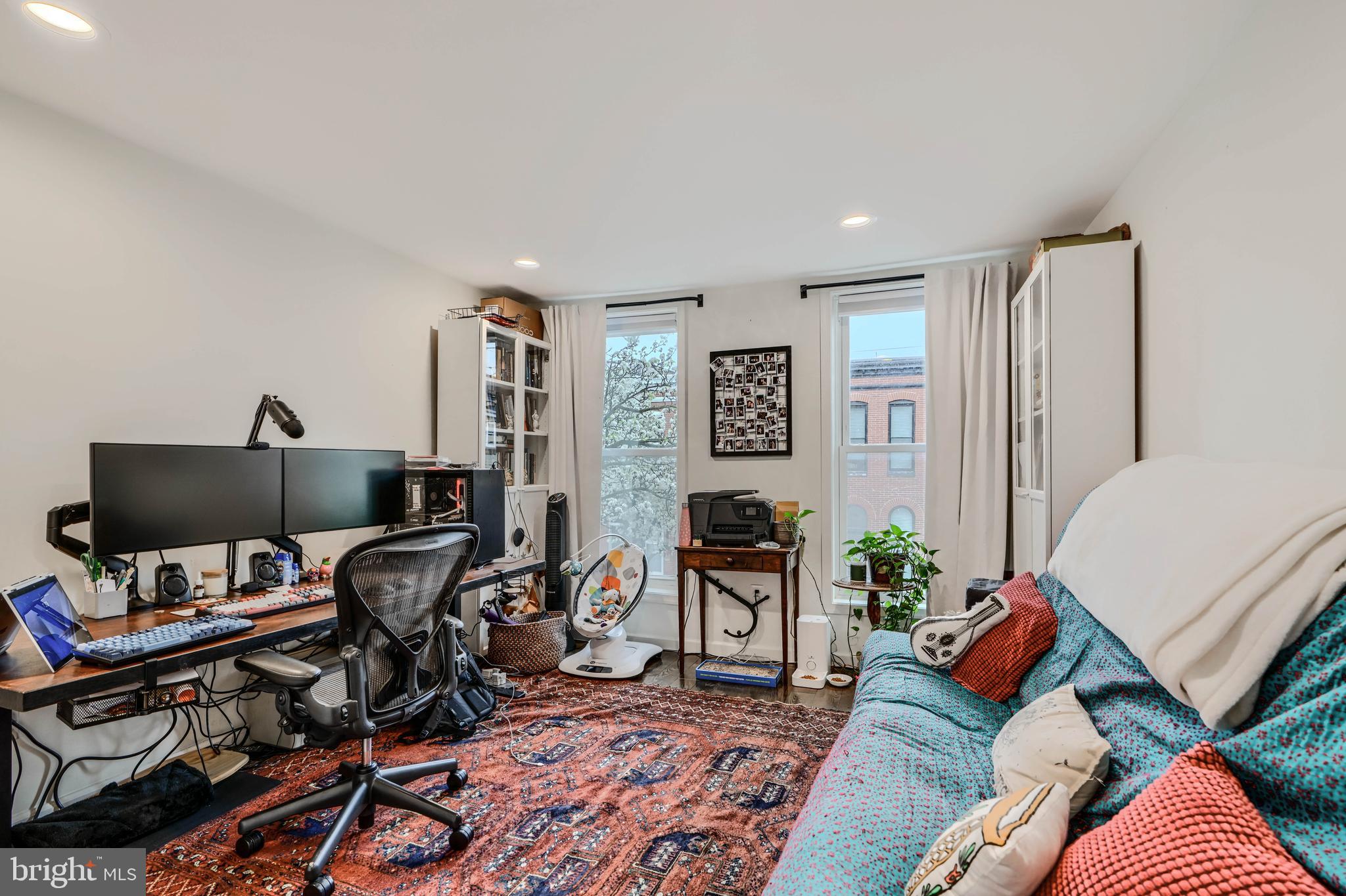 RIVERSIDE PARK - Residential Lease