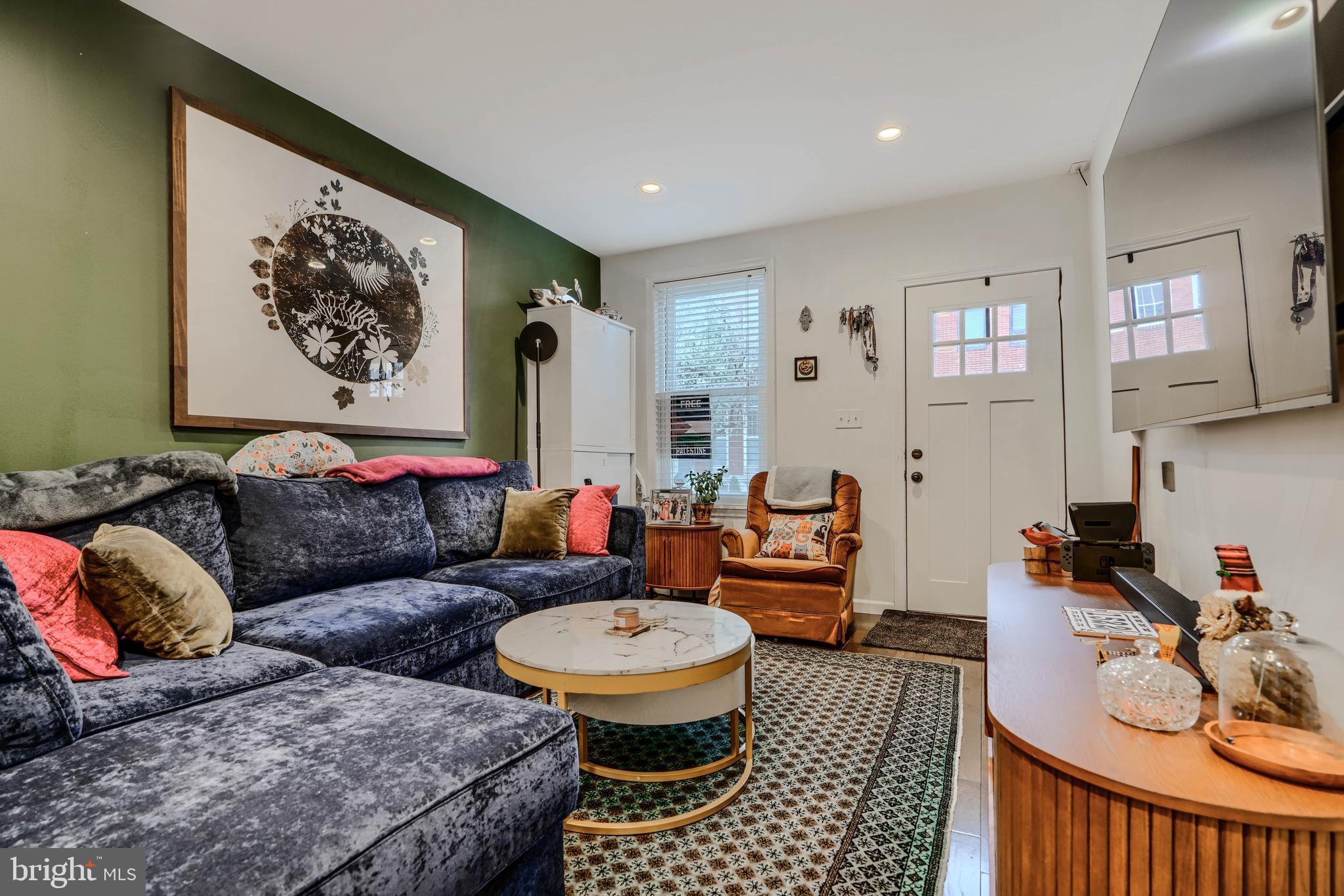 RIVERSIDE PARK - Residential Lease