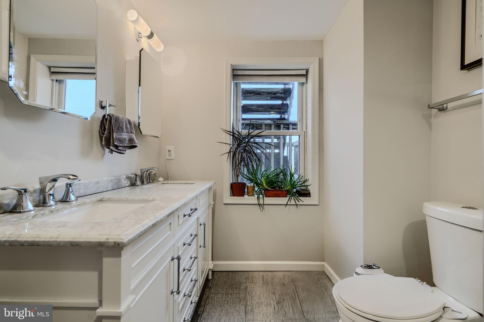 RIVERSIDE PARK - Residential Lease