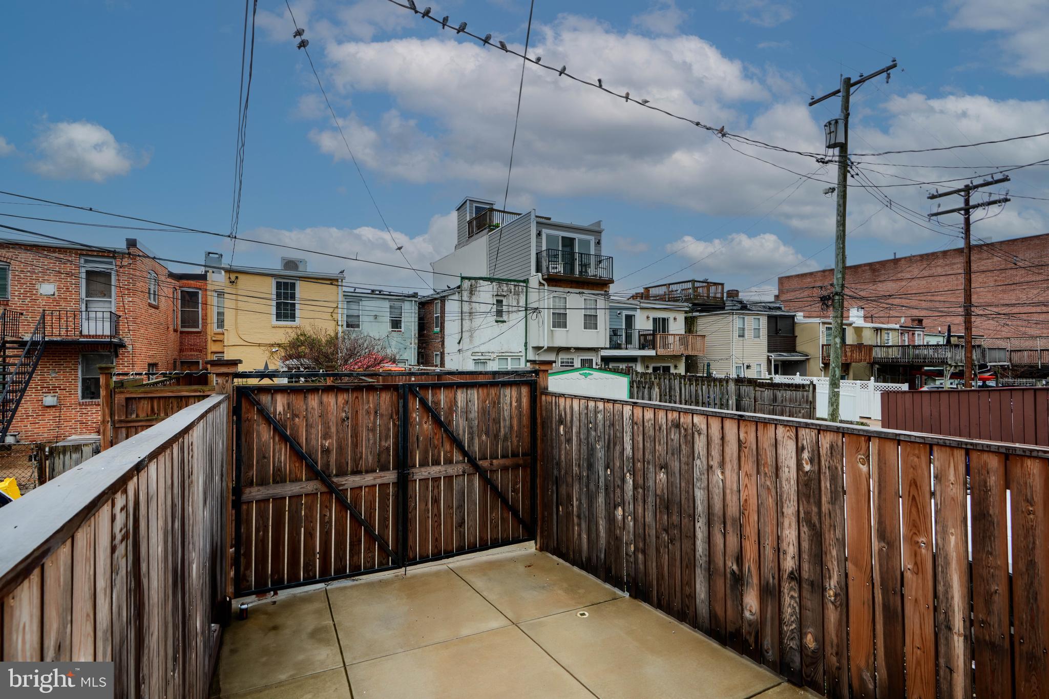 RIVERSIDE PARK - Residential Lease