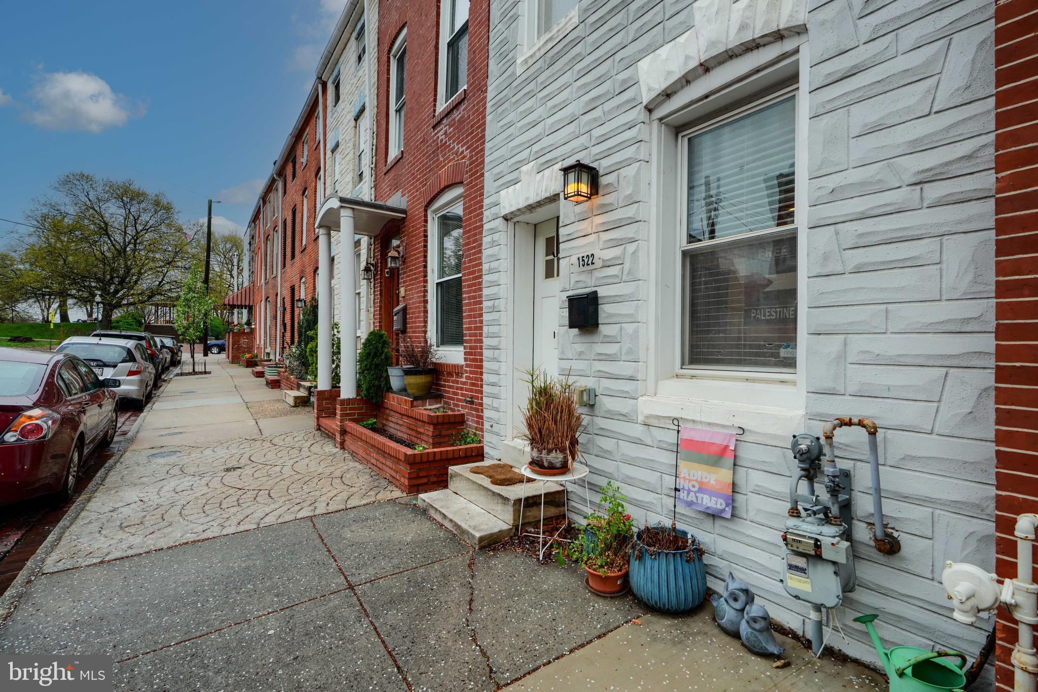 RIVERSIDE PARK - Residential Lease