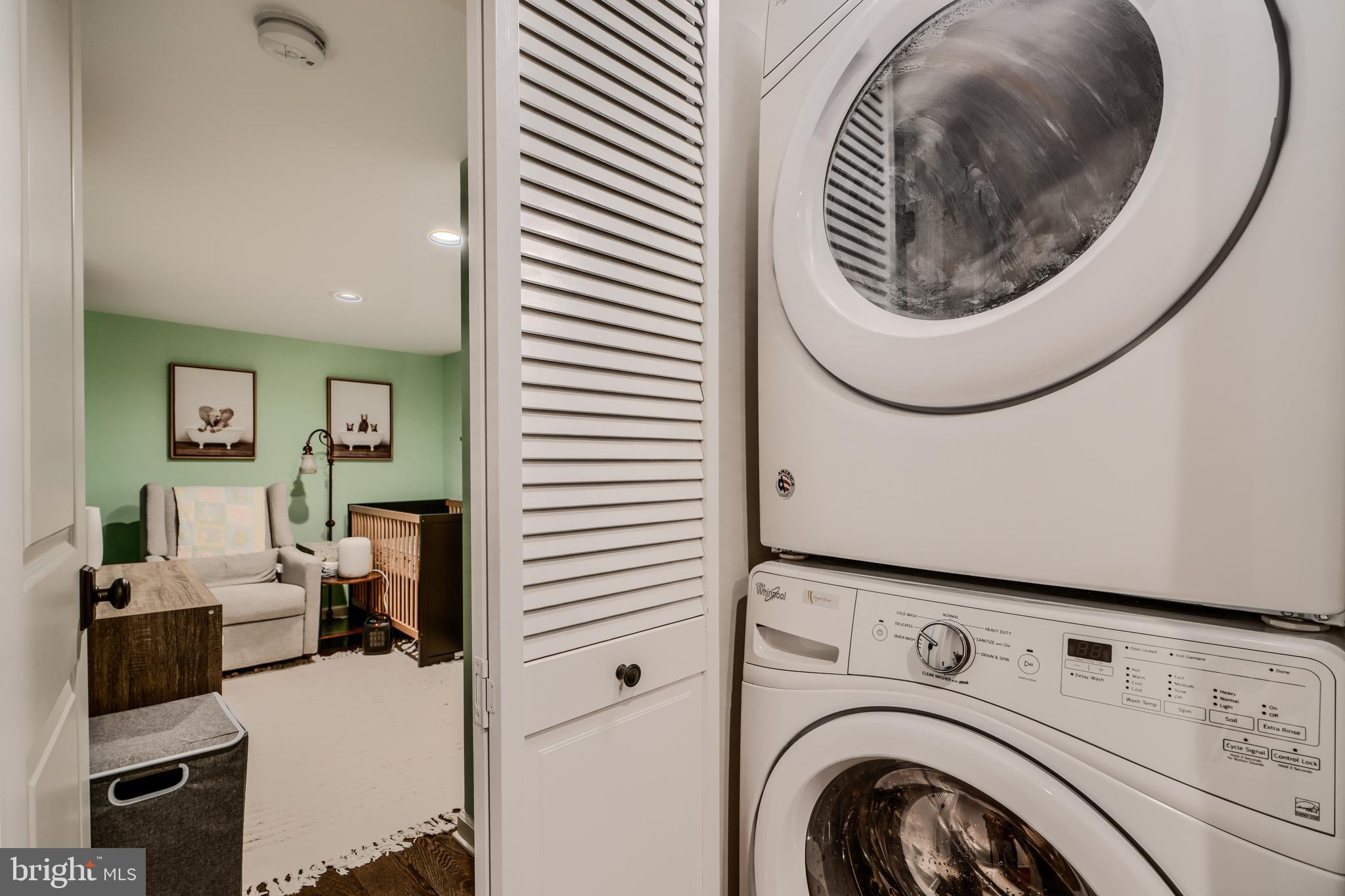 RIVERSIDE PARK - Residential Lease