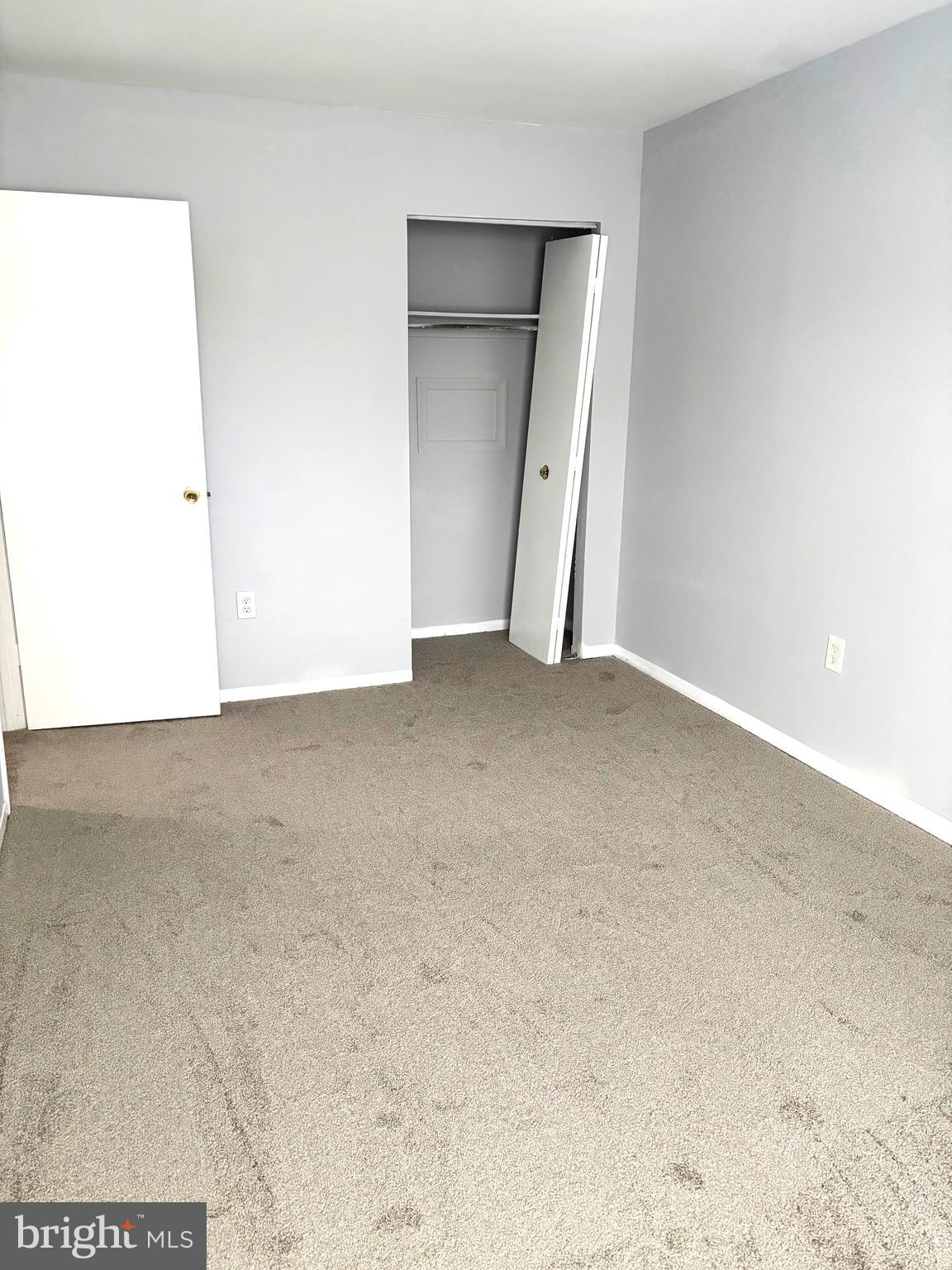 SEVEN COURTS - Residential Lease