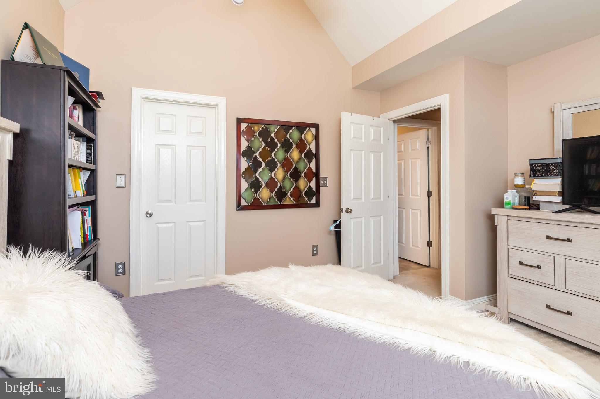 ROWENS MILL - Residential