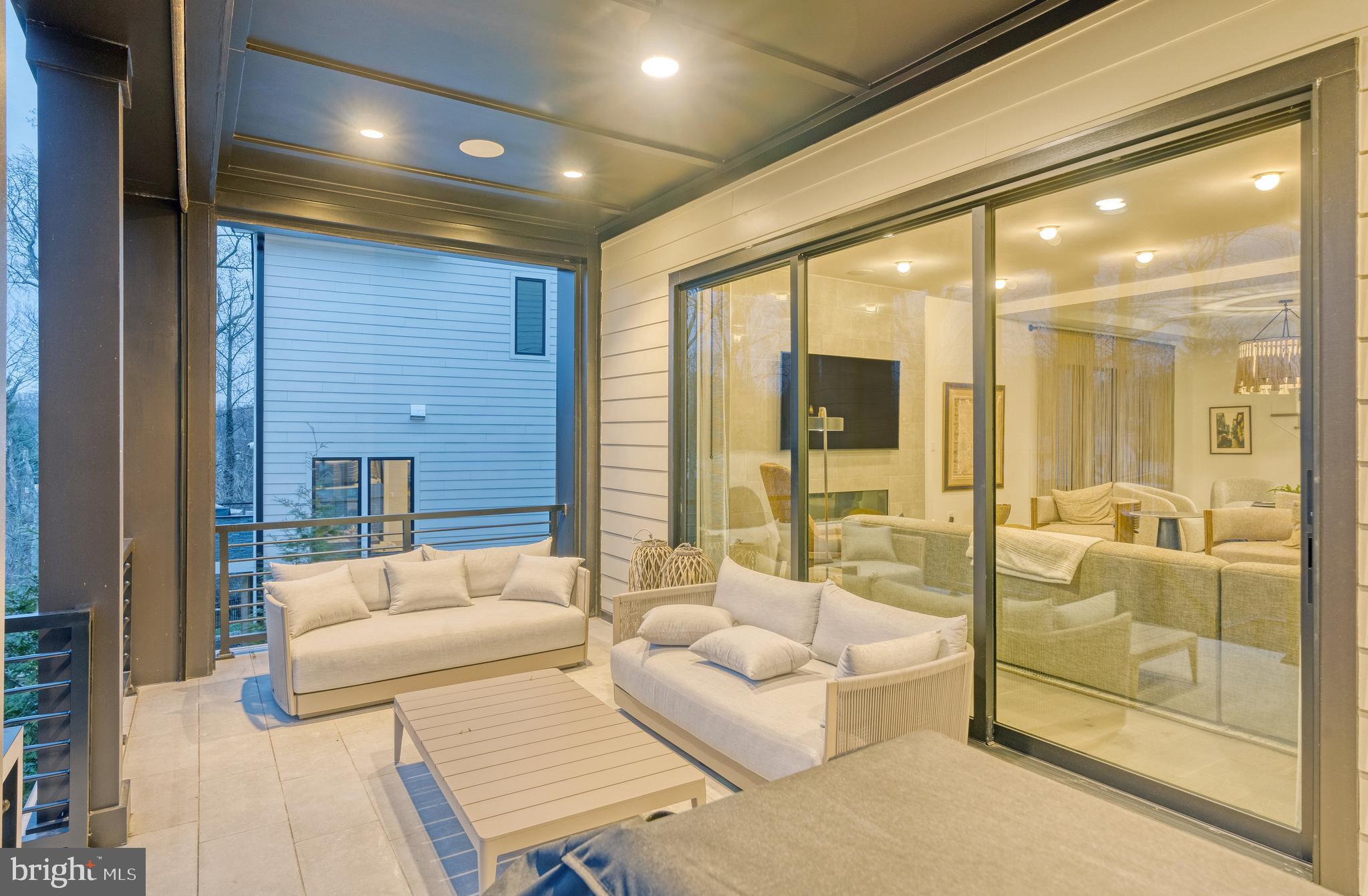 RETREAT AT MCLEAN AND MEHR FARM - Residential