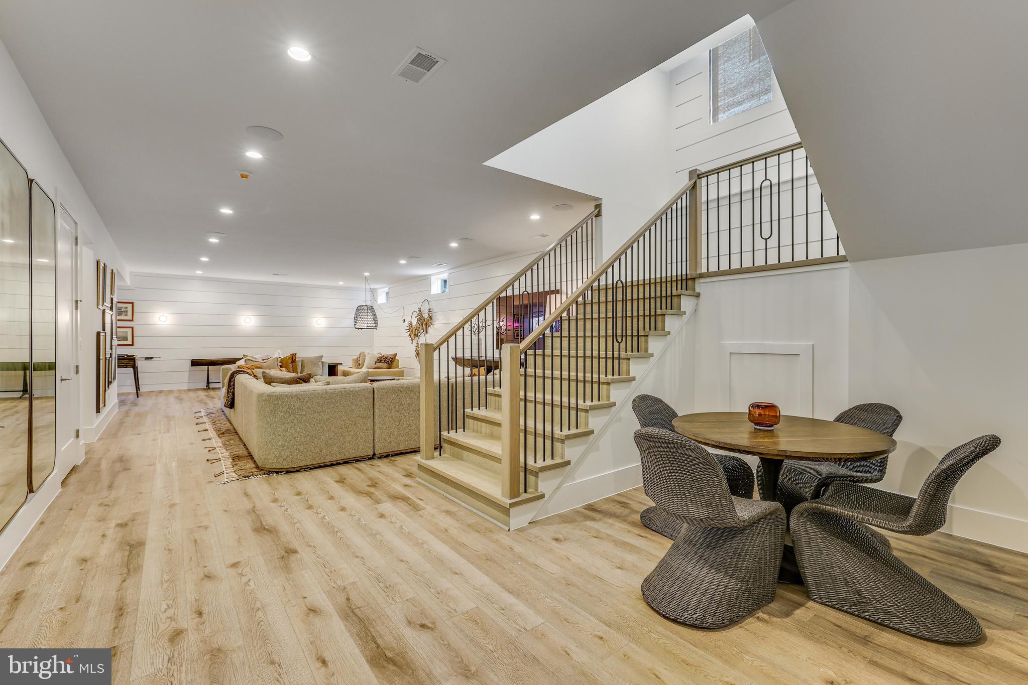 RETREAT AT MCLEAN AND MEHR FARM - Residential