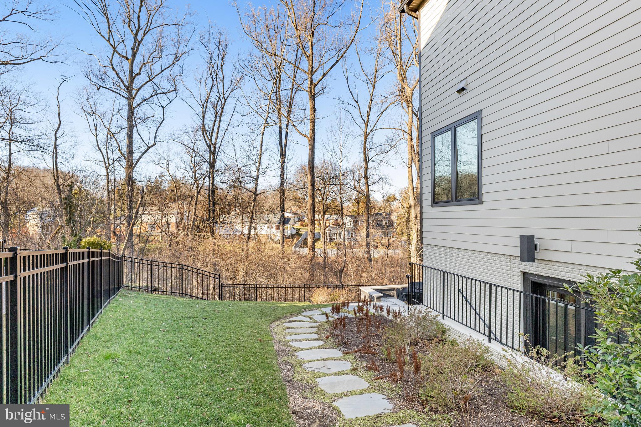 RETREAT AT MCLEAN AND MEHR FARM - Residential