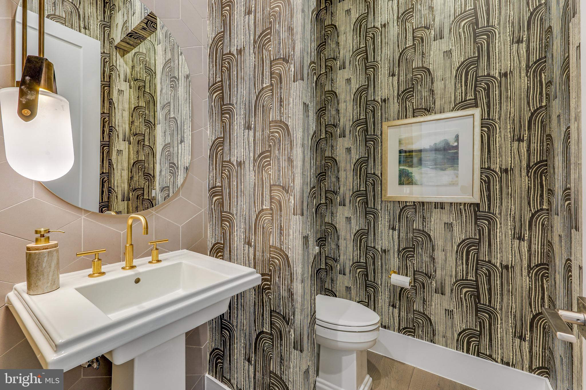 RETREAT AT MCLEAN AND MEHR FARM - Residential