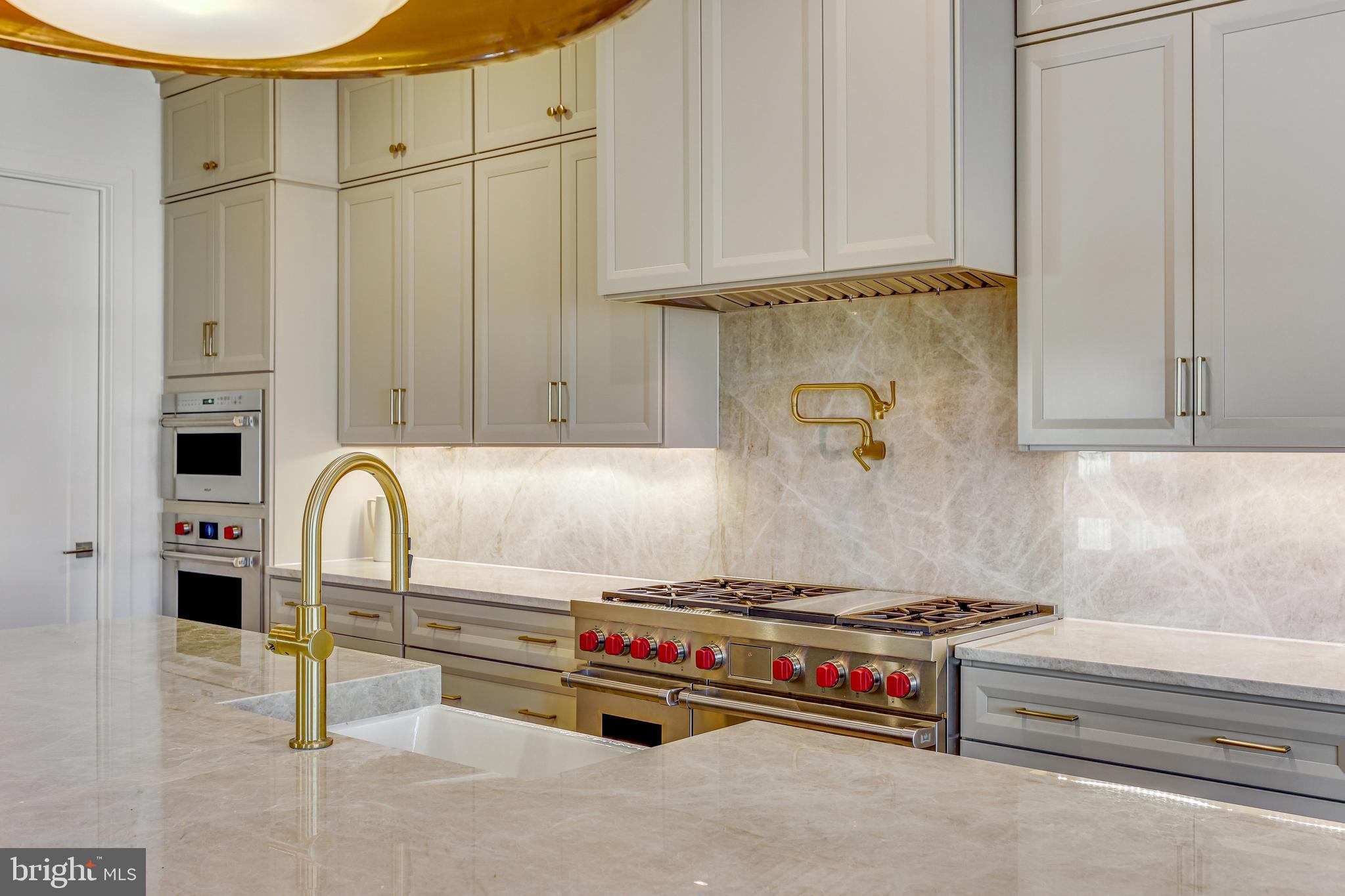 RETREAT AT MCLEAN AND MEHR FARM - Residential