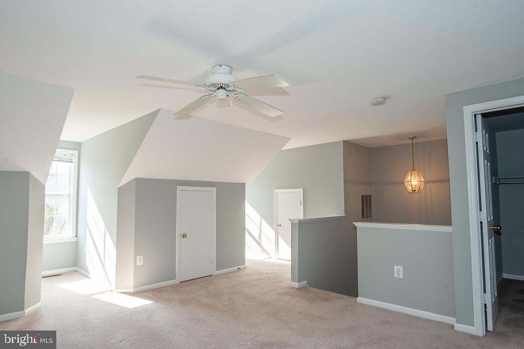 KINGSTOWNE - Residential Lease