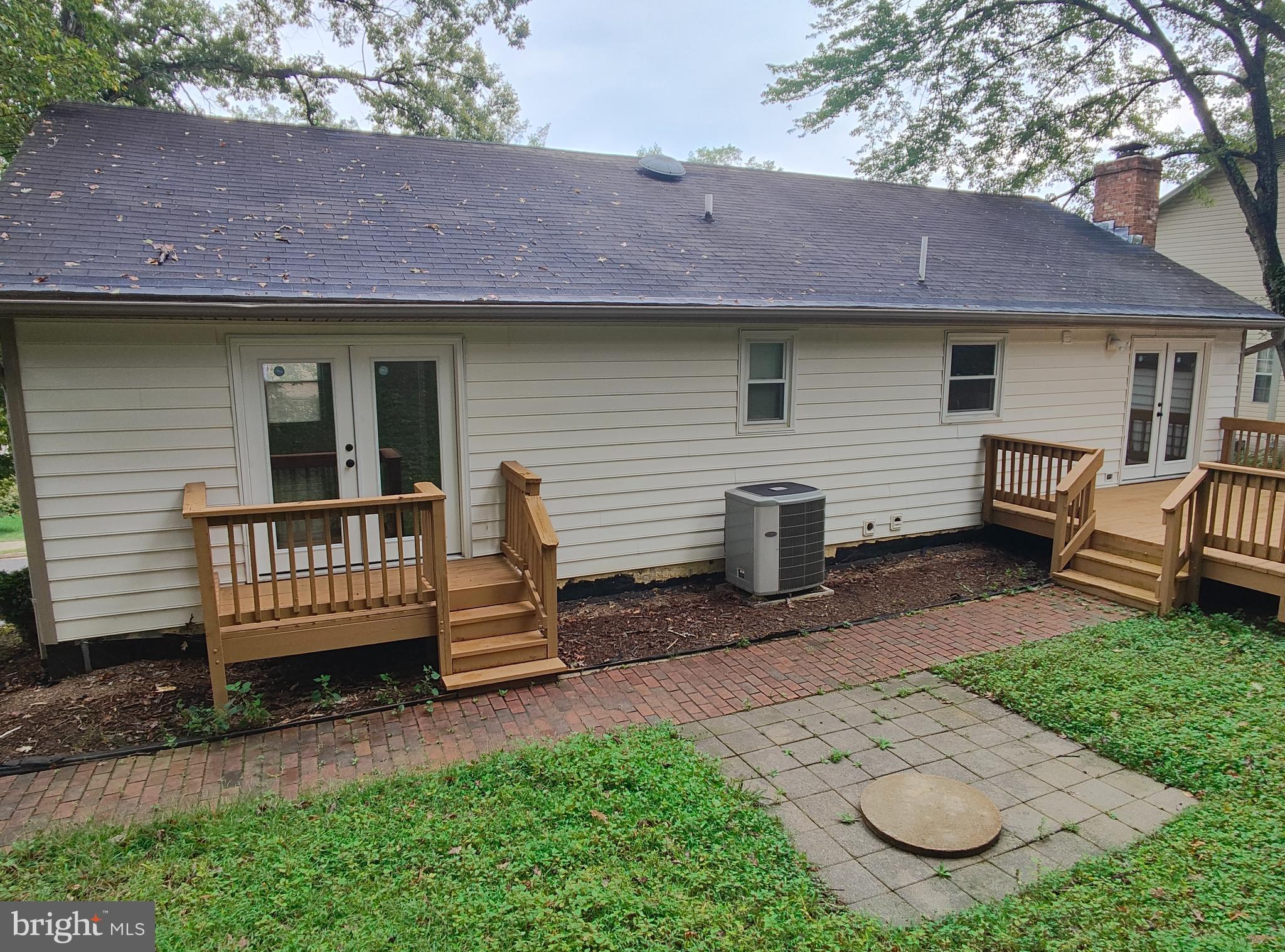 MONTCLAIR/COUNTRY CLUB - Residential