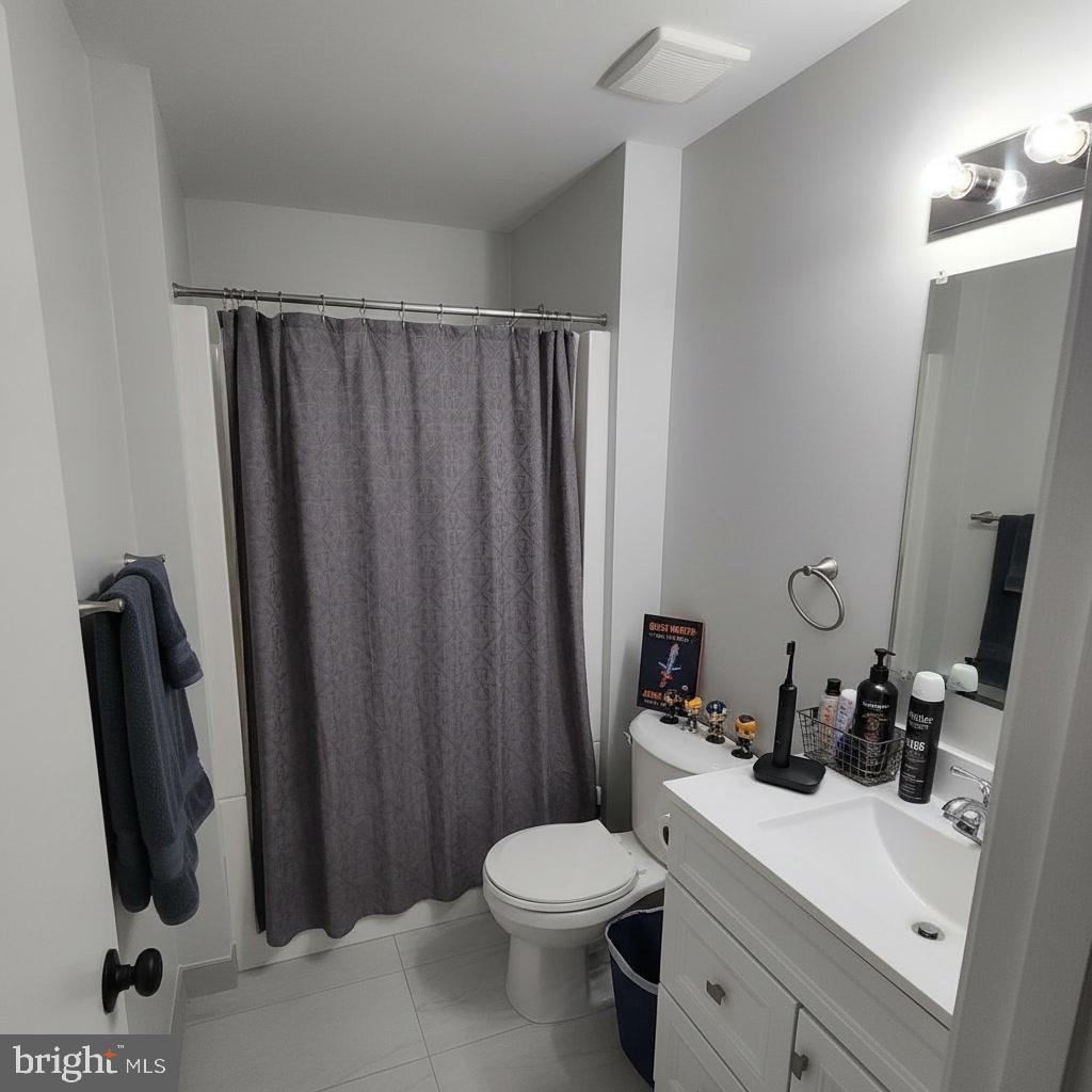 MONTCLAIR/COUNTRY CLUB - Residential