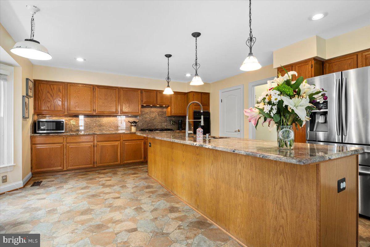 CAVALIER WOODS - Residential