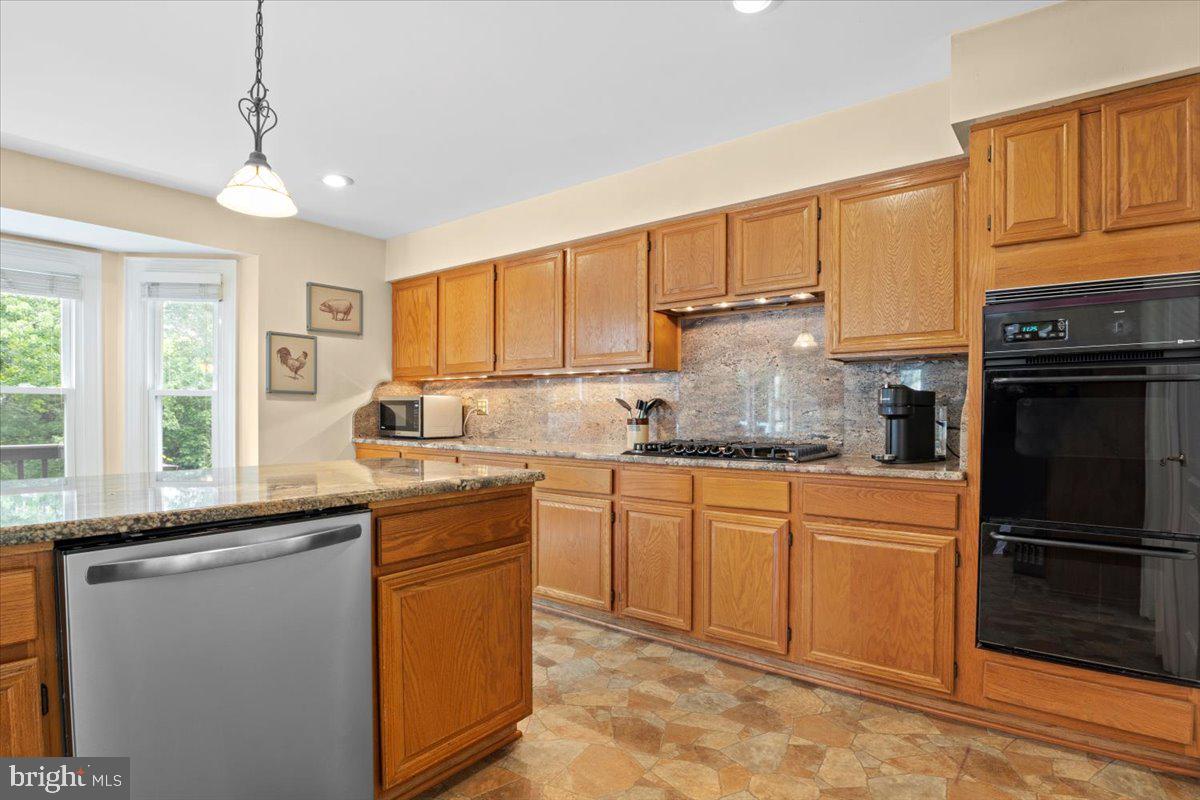 CAVALIER WOODS - Residential