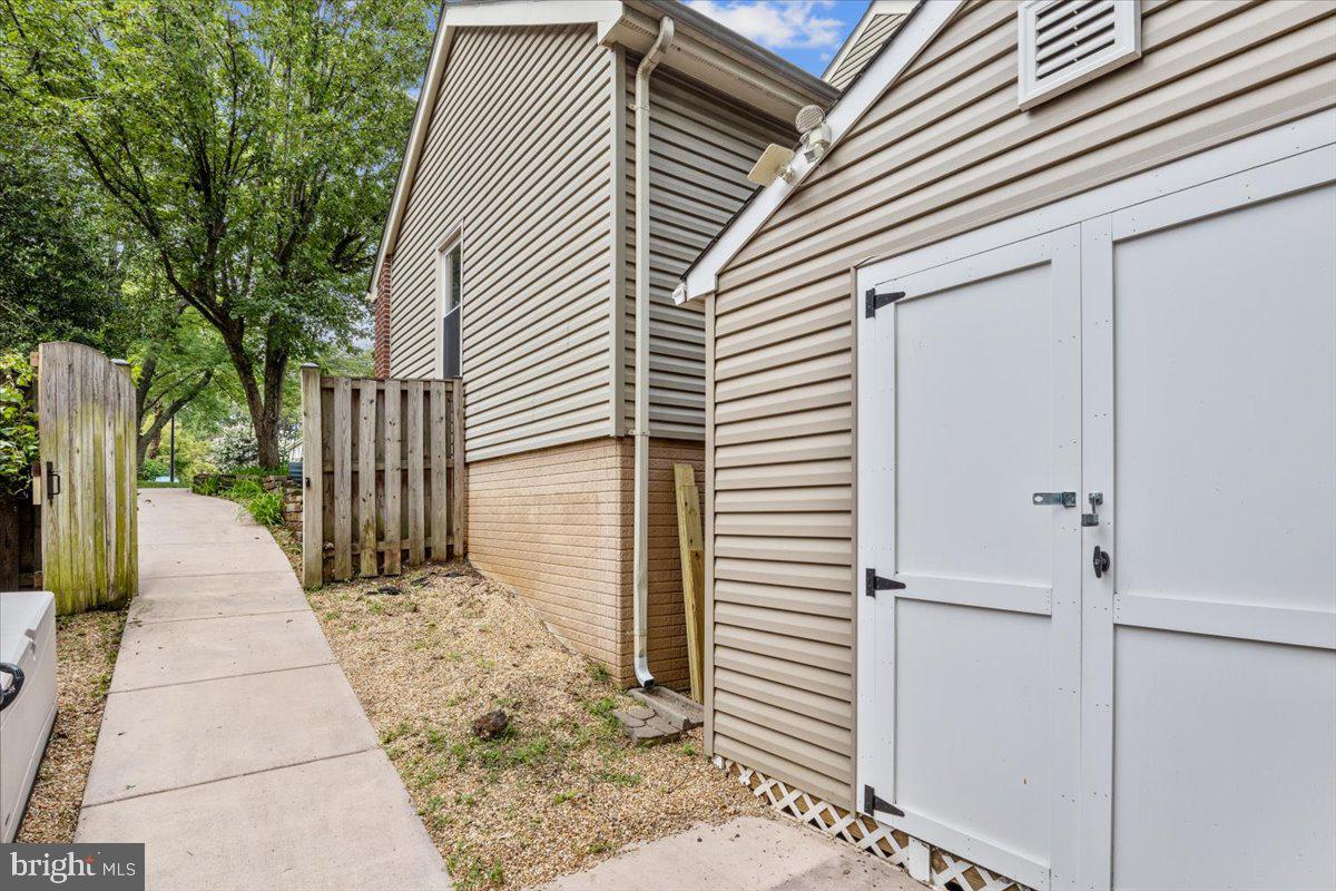 CAVALIER WOODS - Residential