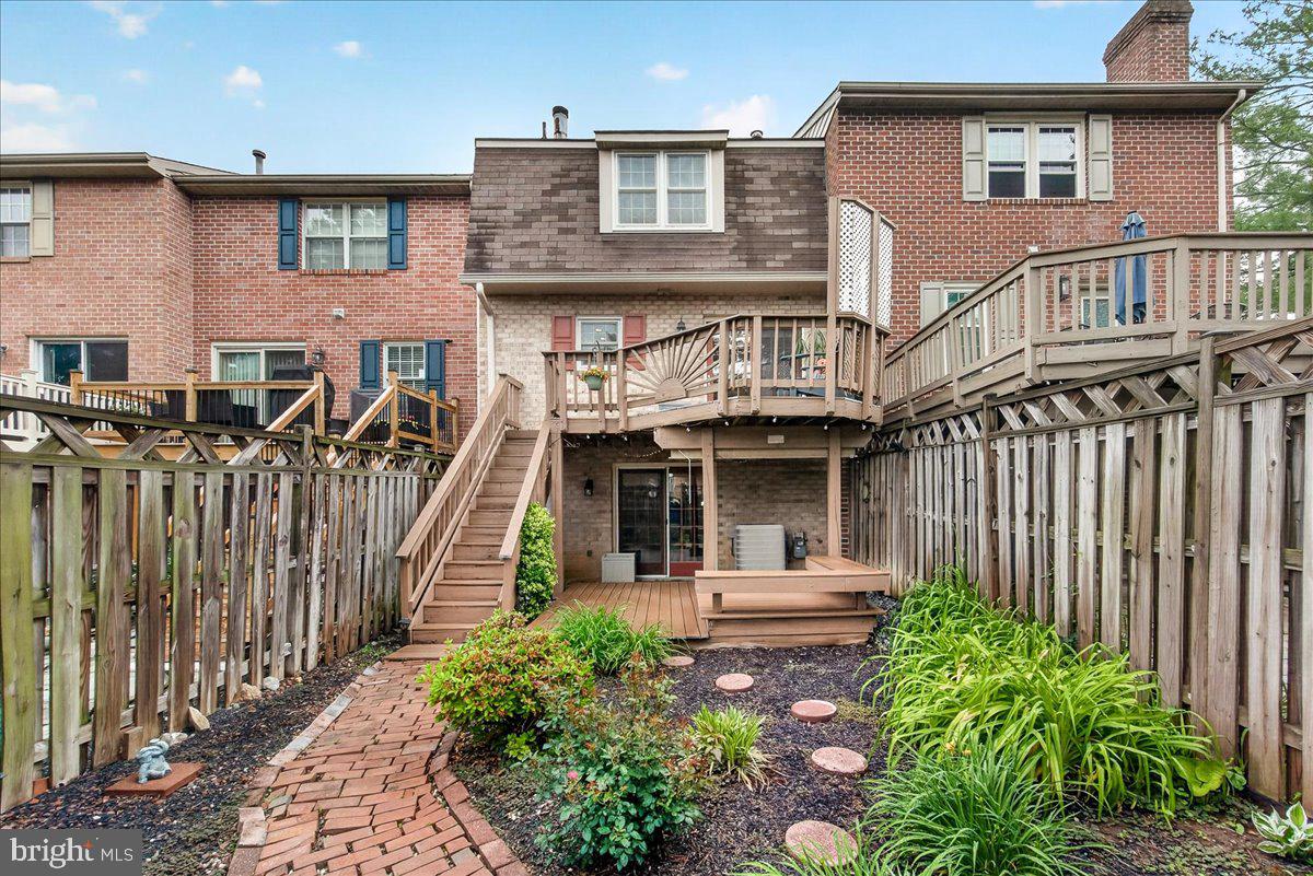 WATERSIDE - Residential