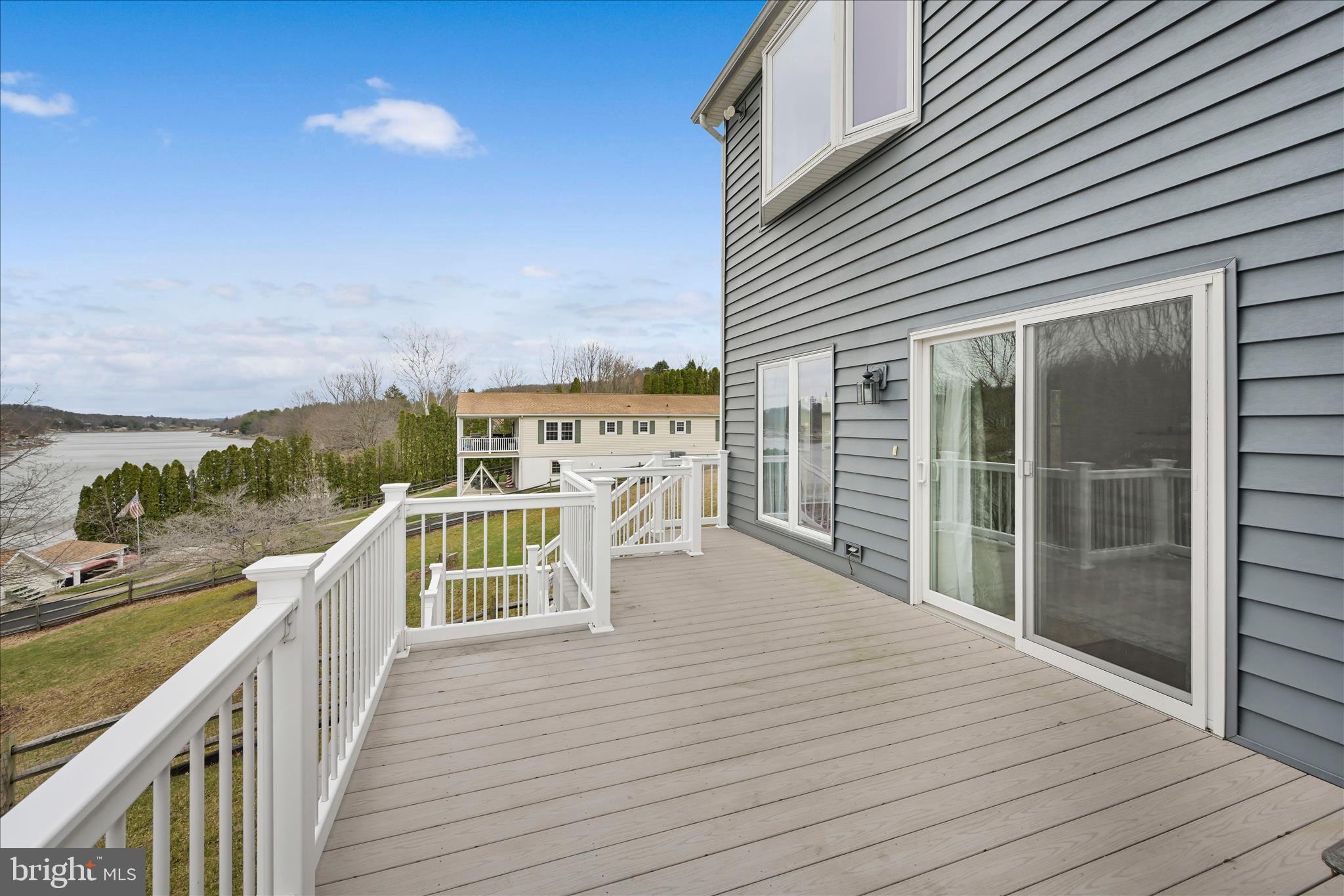 LAKE WYNONAH - Residential