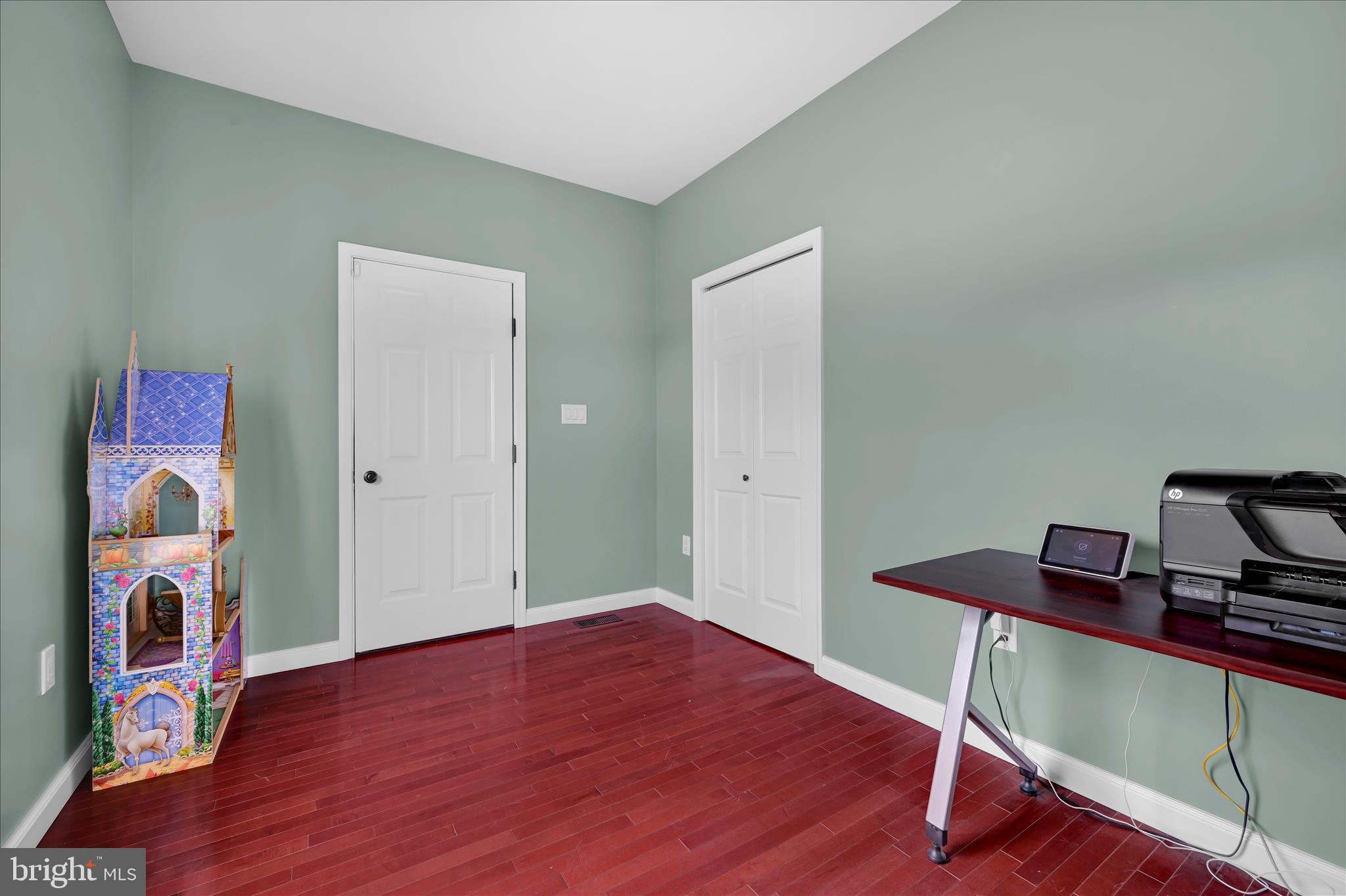 LAKE WYNONAH - Residential