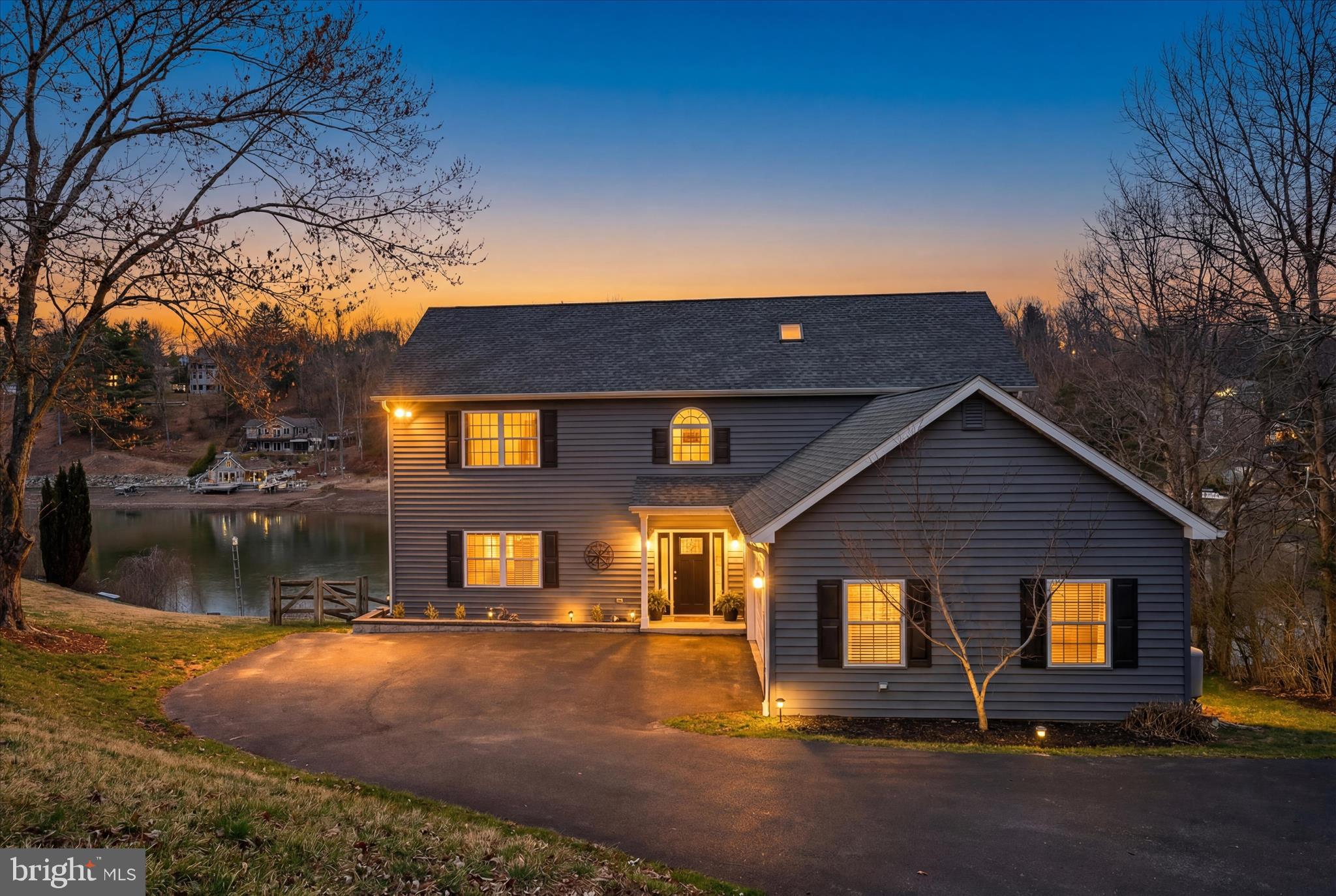 LAKE WYNONAH - Residential