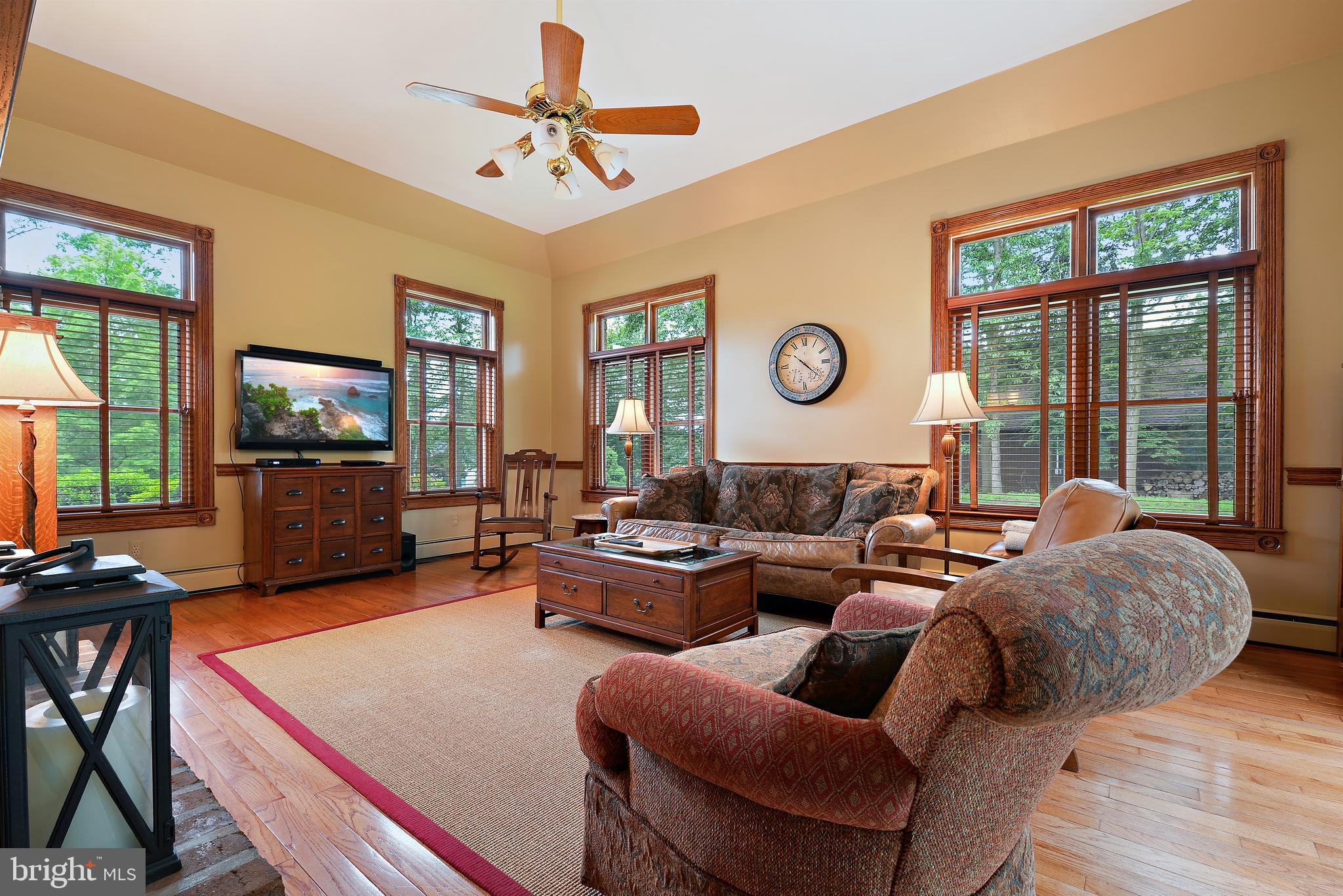 RIDGEVIEW - Residential