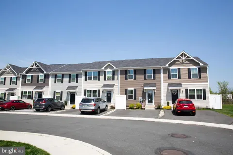 20 Foxwood Drive, Gilbertsville, PA MLS: PAMC2139230