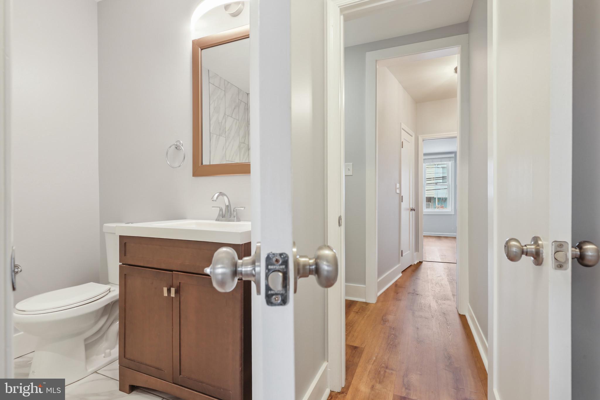 GREEKTOWN - Residential Lease