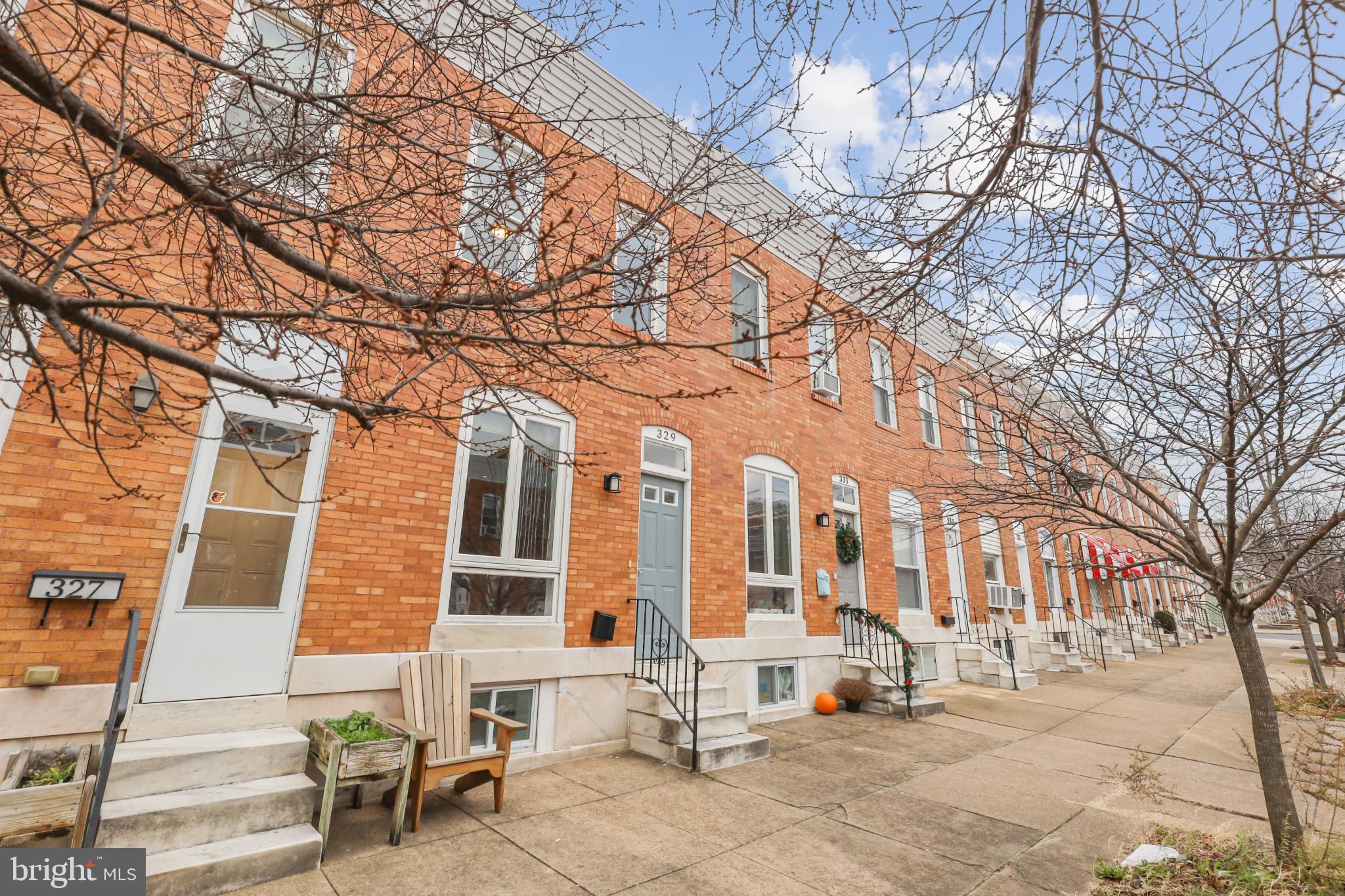 GREEKTOWN - Residential Lease
