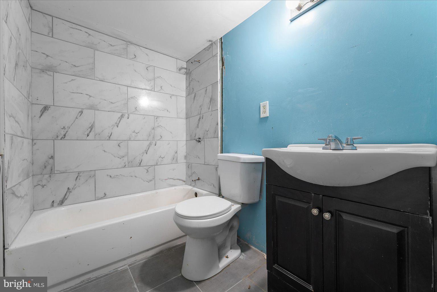 DALE CITY - Residential