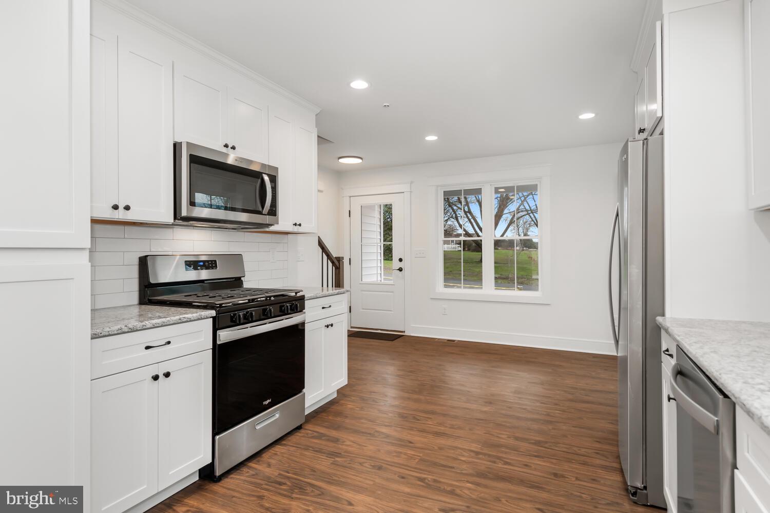 CENTREVILLE - Residential