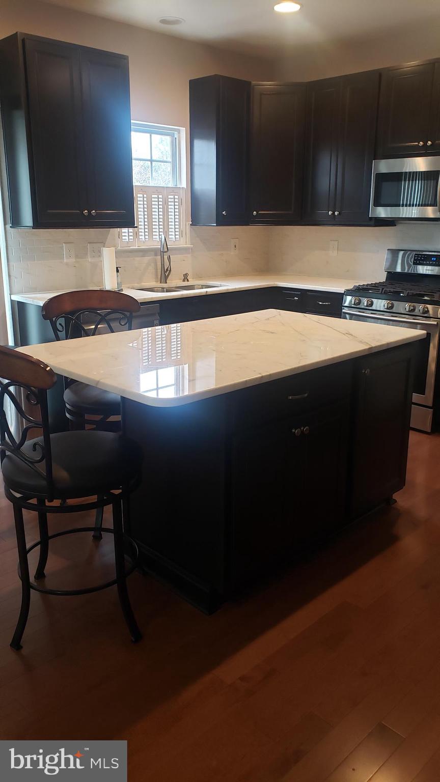 ECKER'S HOLLOW - Residential