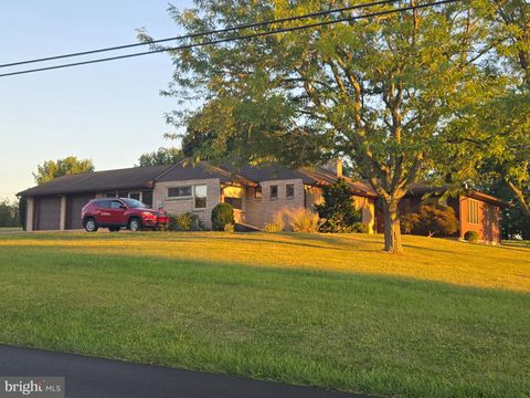 Homes For Sale - 6352 Penn National Drive Dr<br/> FAYETTEVILLE, PA 17222