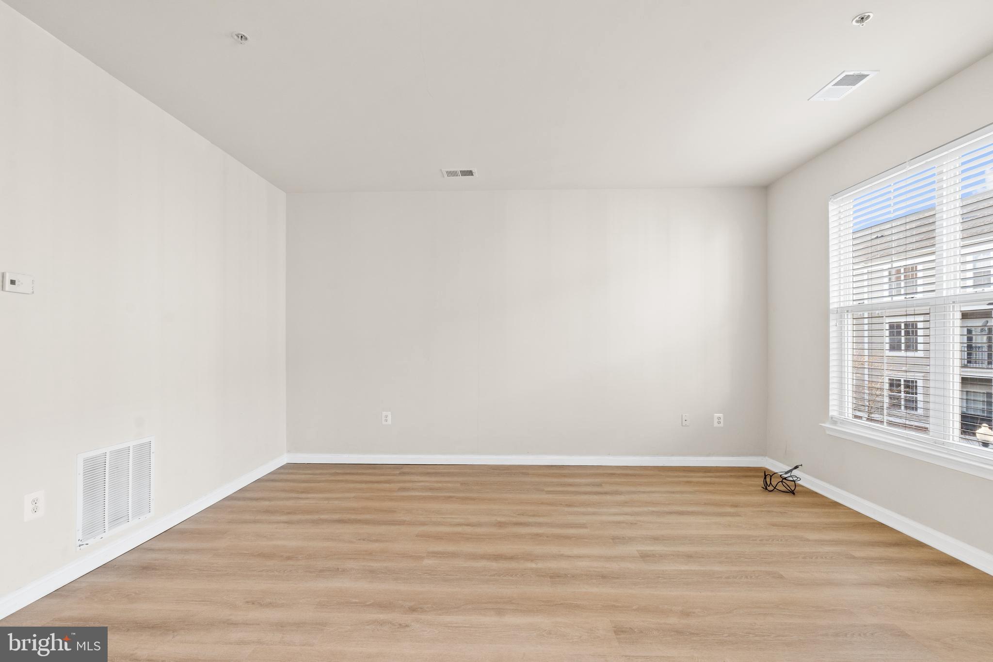 TOWN CENTER AT CAMP SPRINGS - Residential Lease