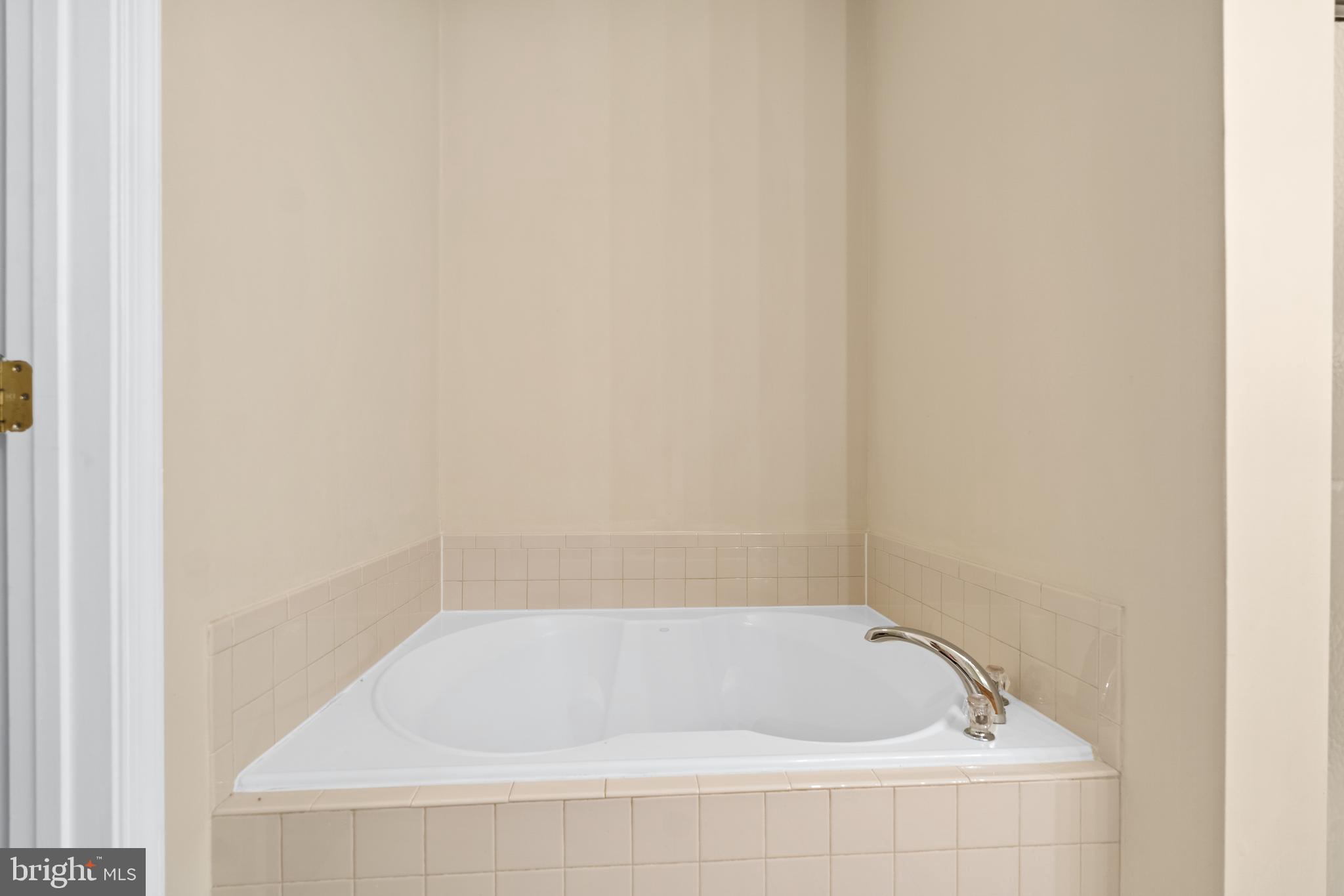 TOWN CENTER AT CAMP SPRINGS - Residential Lease