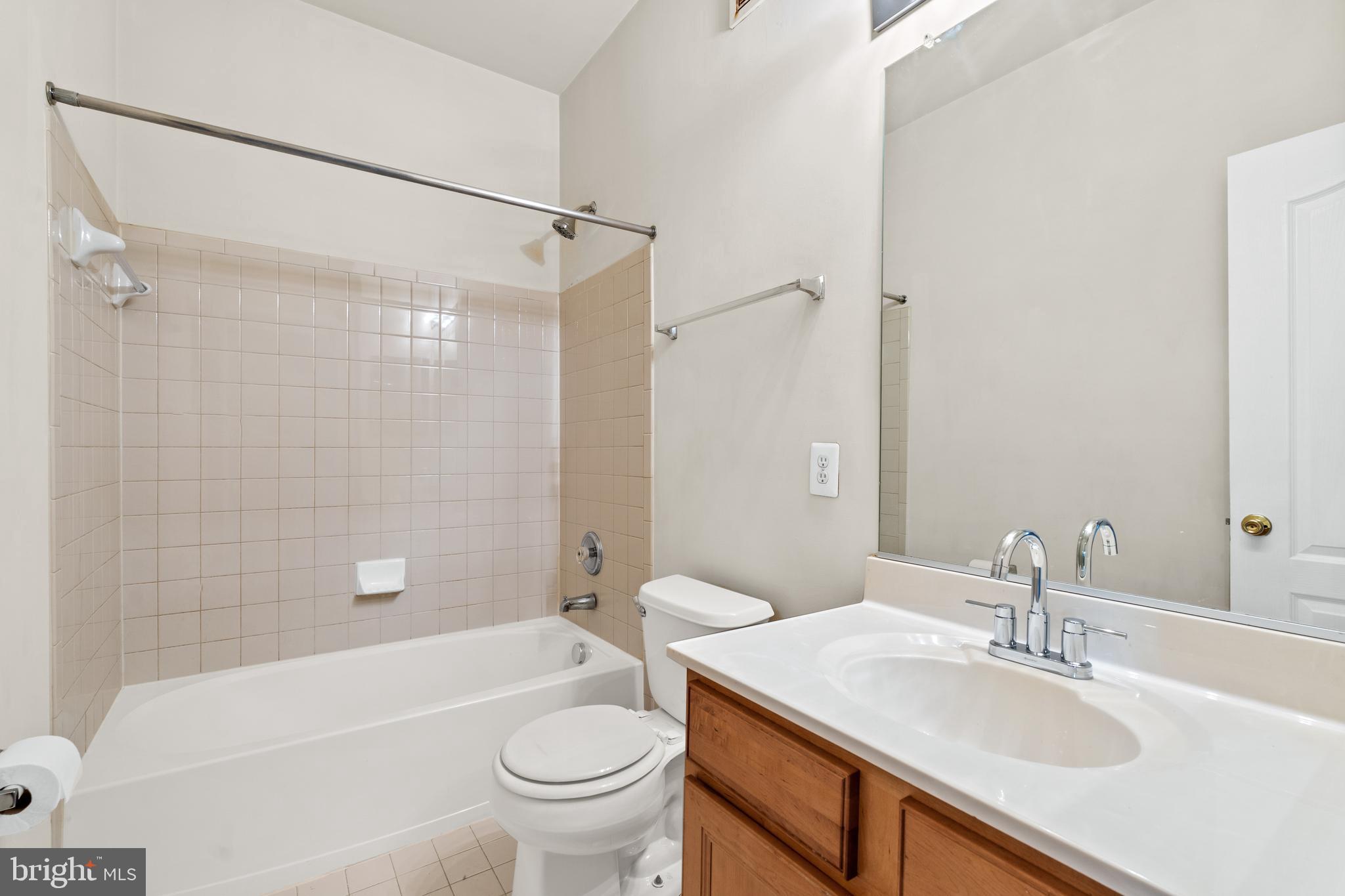 TOWN CENTER AT CAMP SPRINGS - Residential Lease