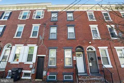 Townhouse For Sale - 828 N Madison Street<br/> WILMINGTON, DE 19801