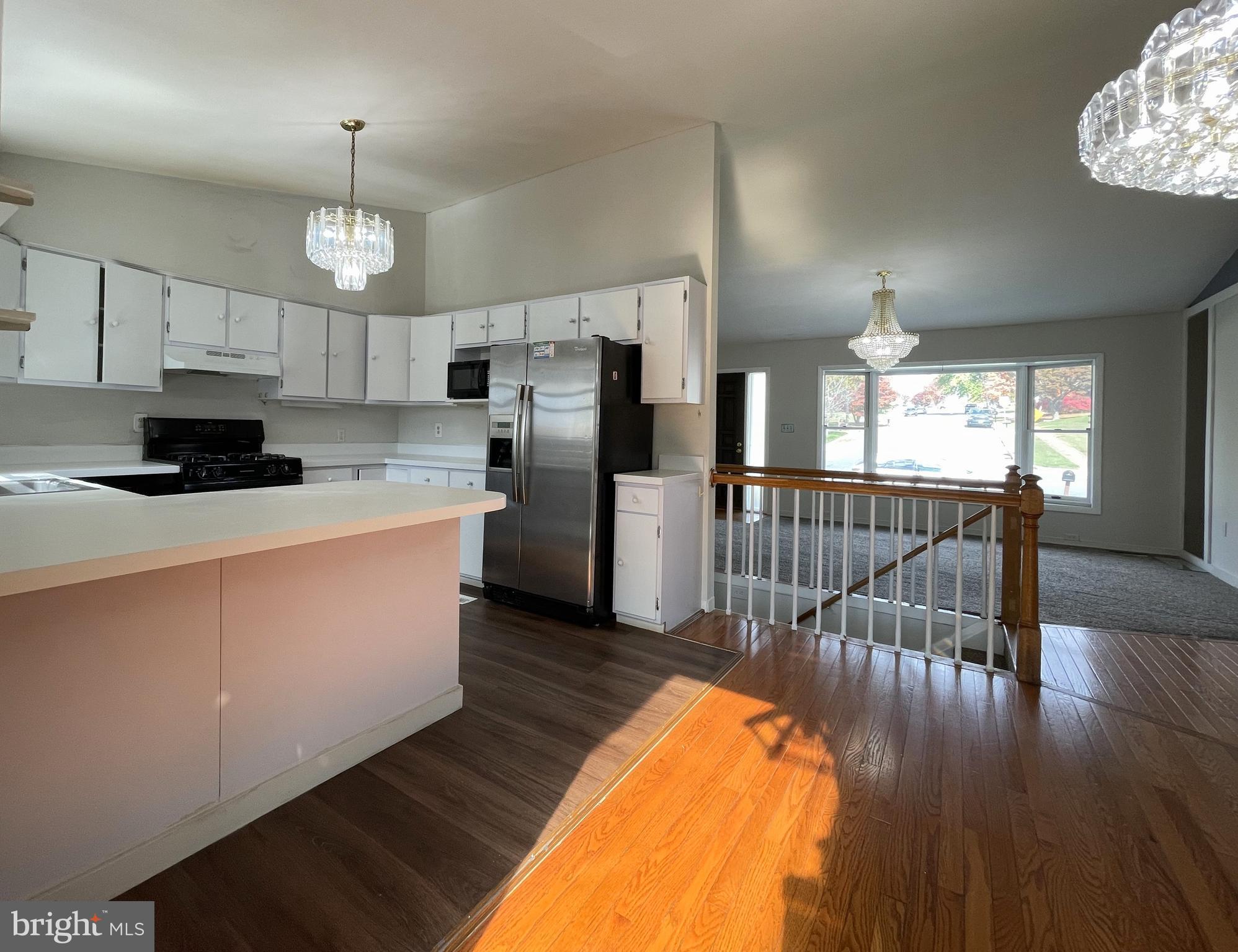 SUBURBIA - Residential