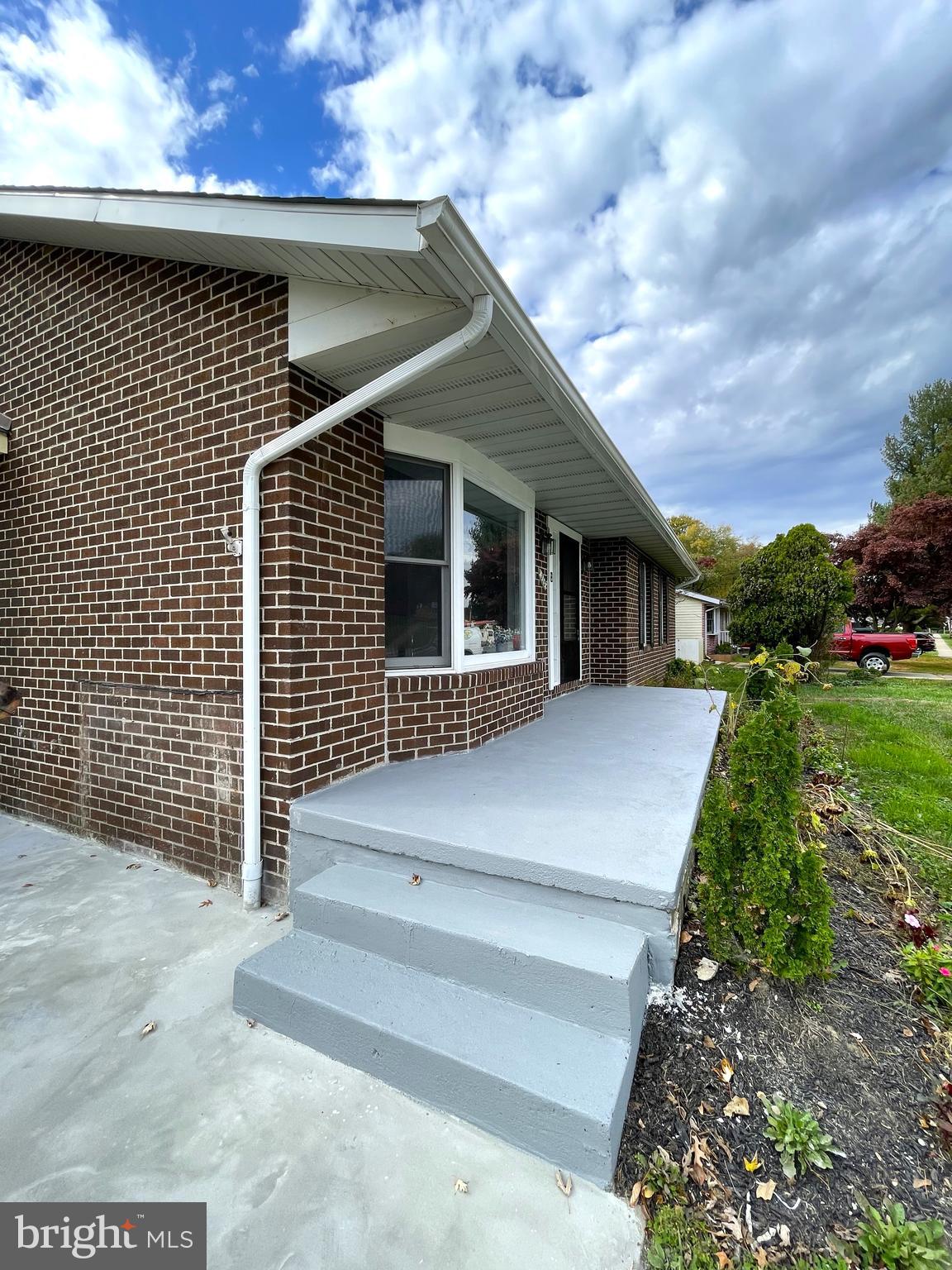 SUBURBIA - Residential