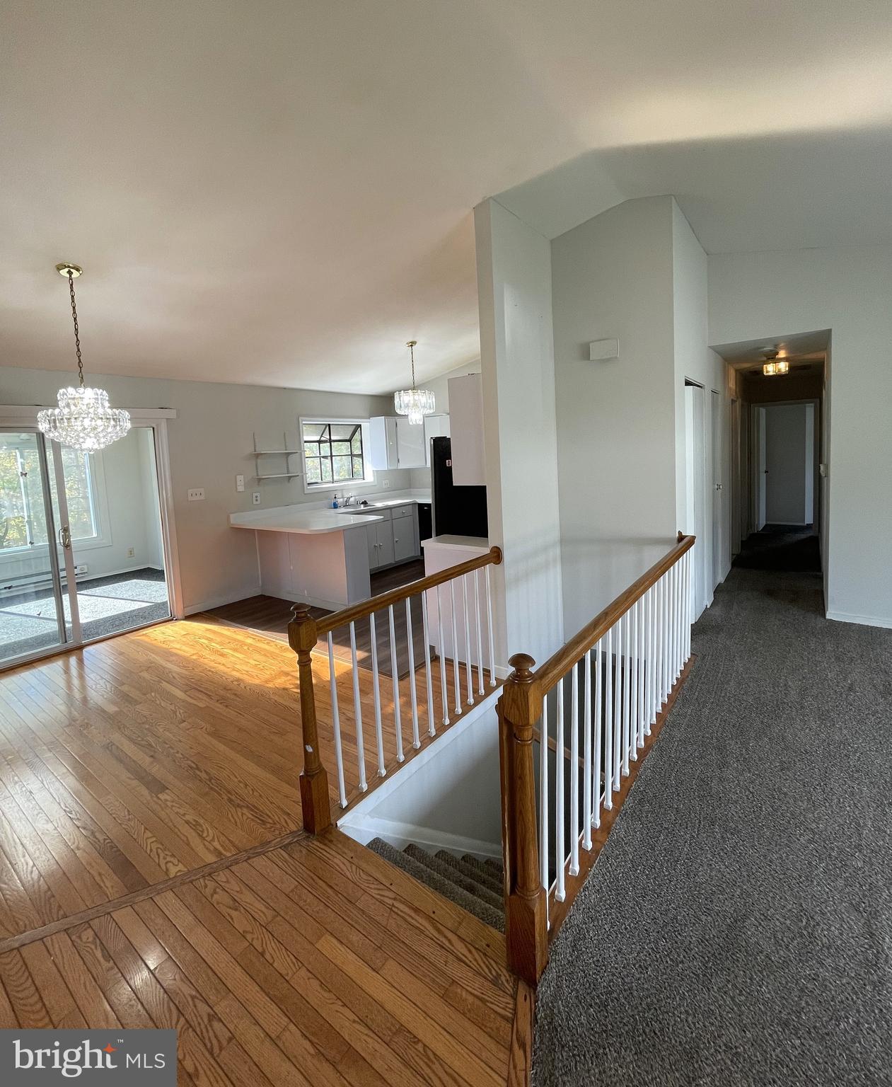 SUBURBIA - Residential