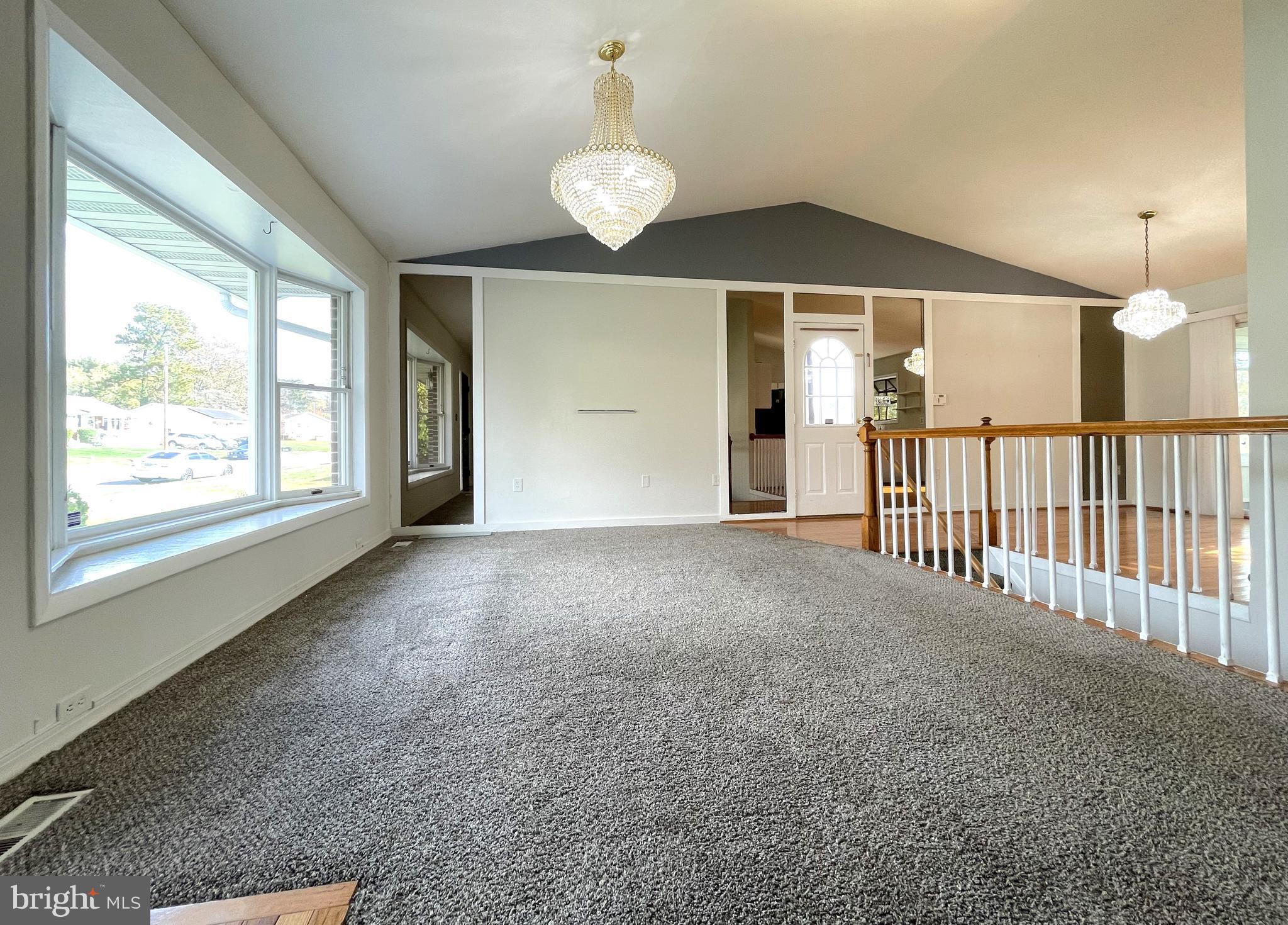 SUBURBIA - Residential