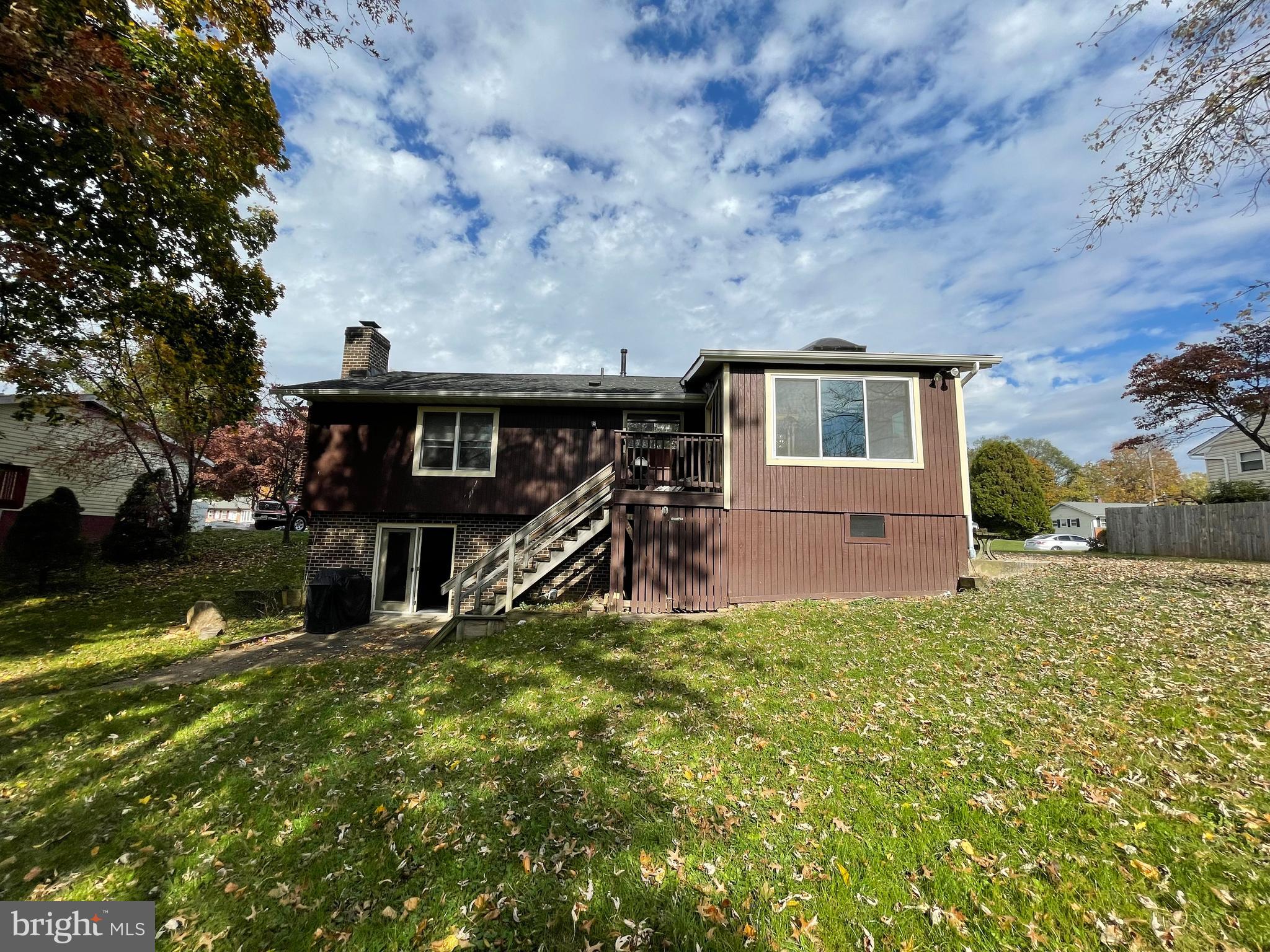 SUBURBIA - Residential