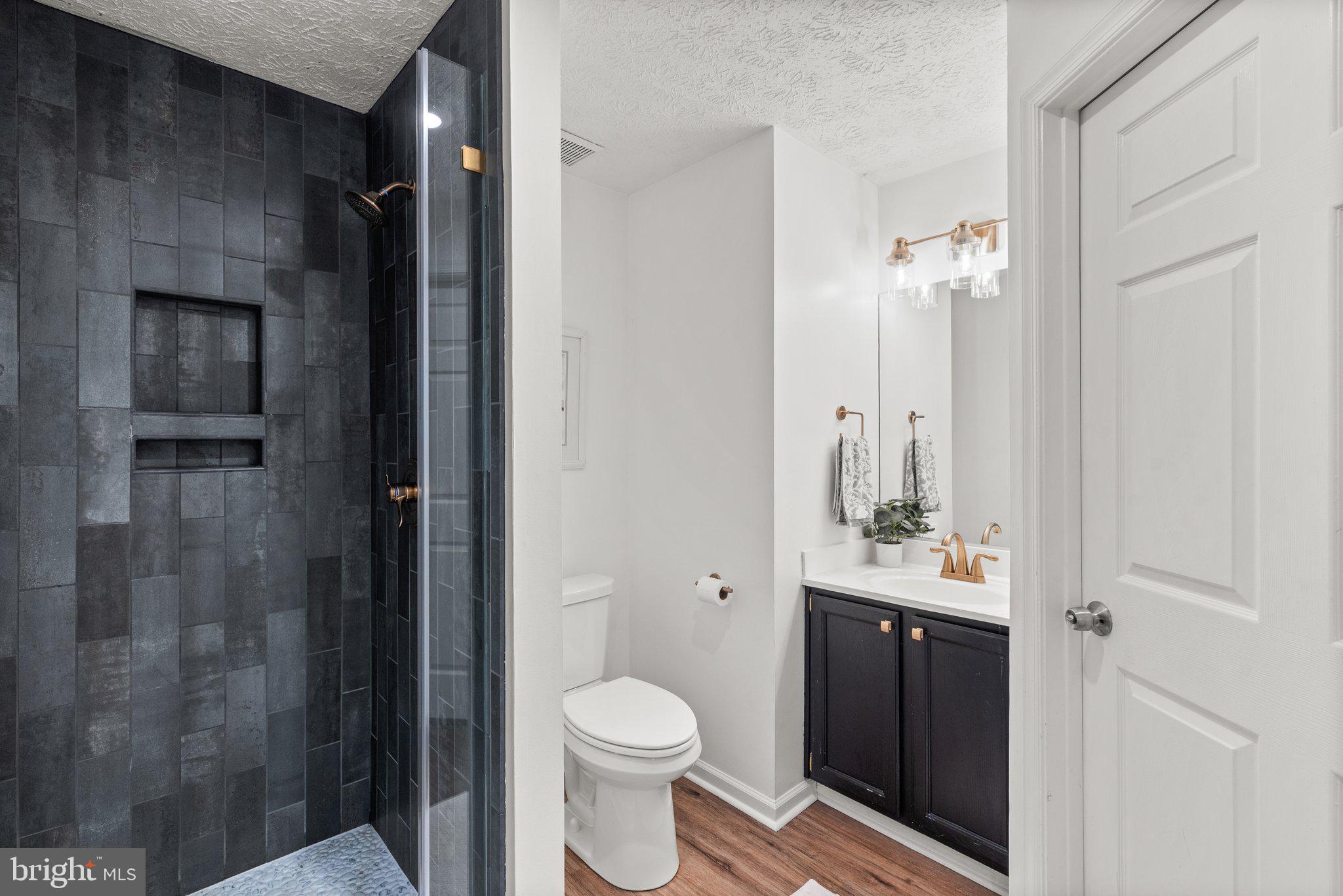 PINEY ORCHARD - Residential