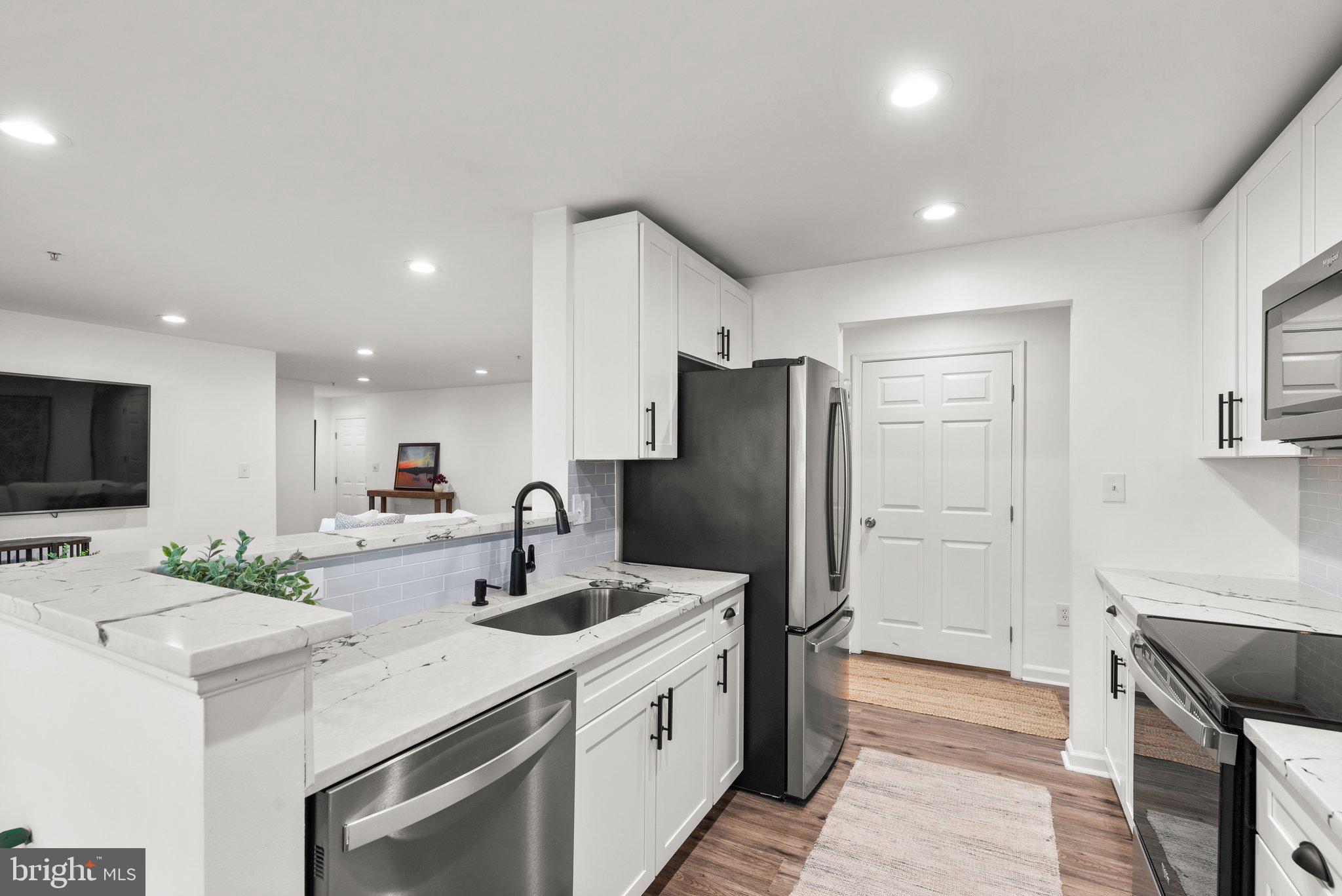 PINEY ORCHARD - Residential