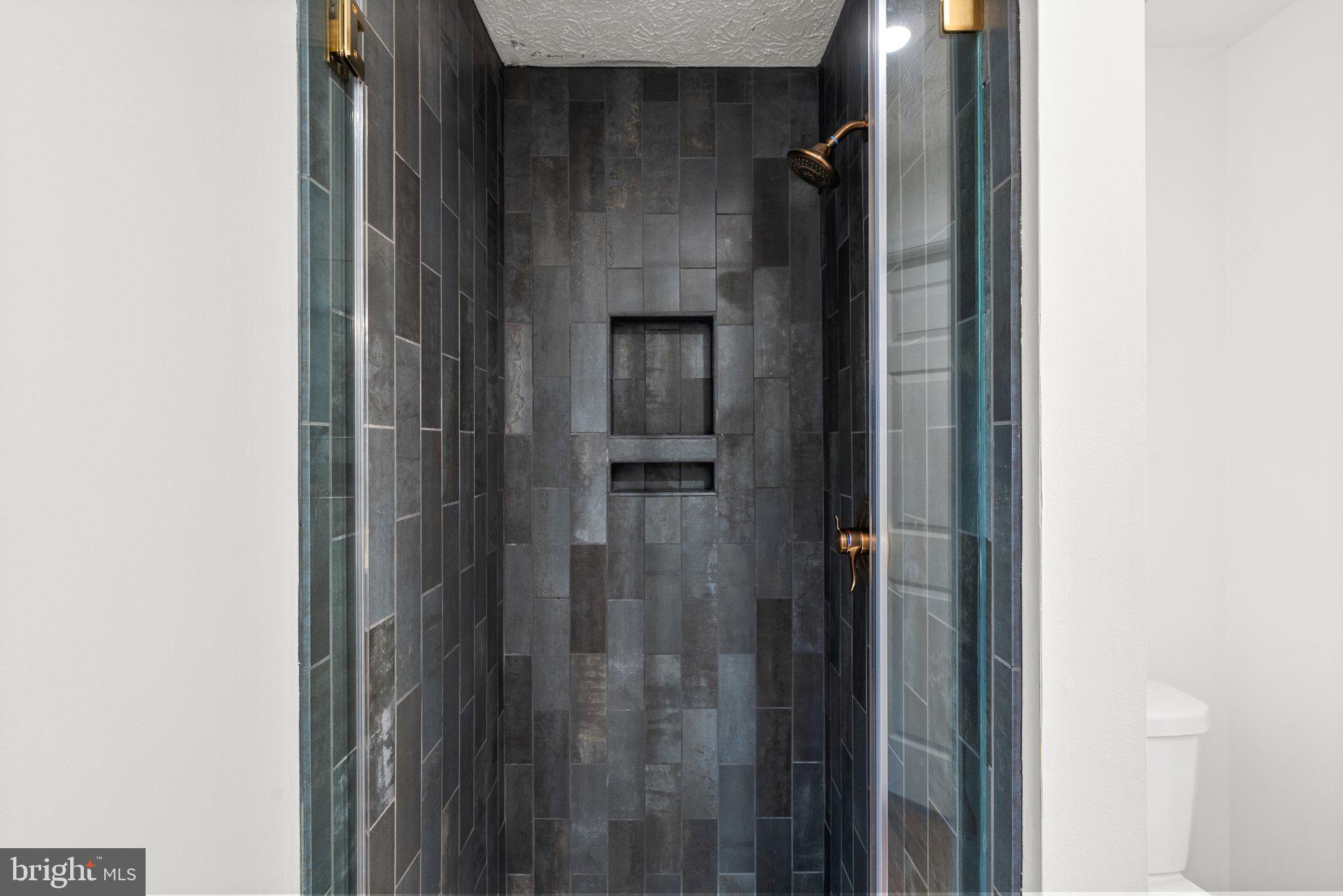 PINEY ORCHARD - Residential