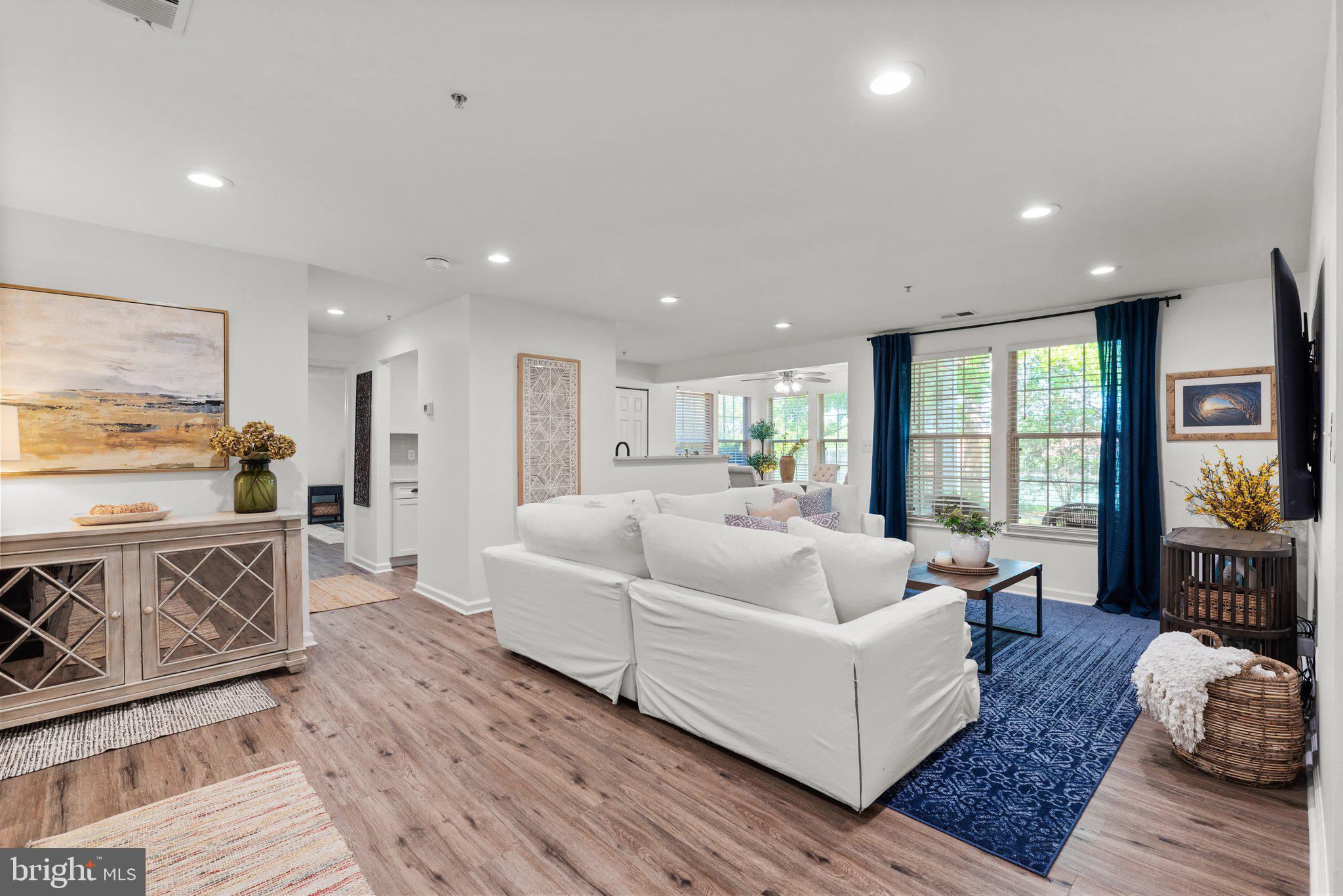 PINEY ORCHARD - Residential