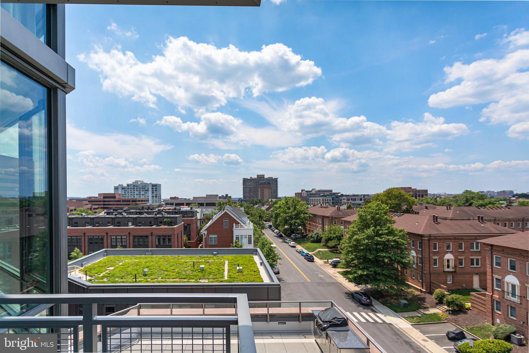 OLD TOWN ALEXANDRIA - Residential