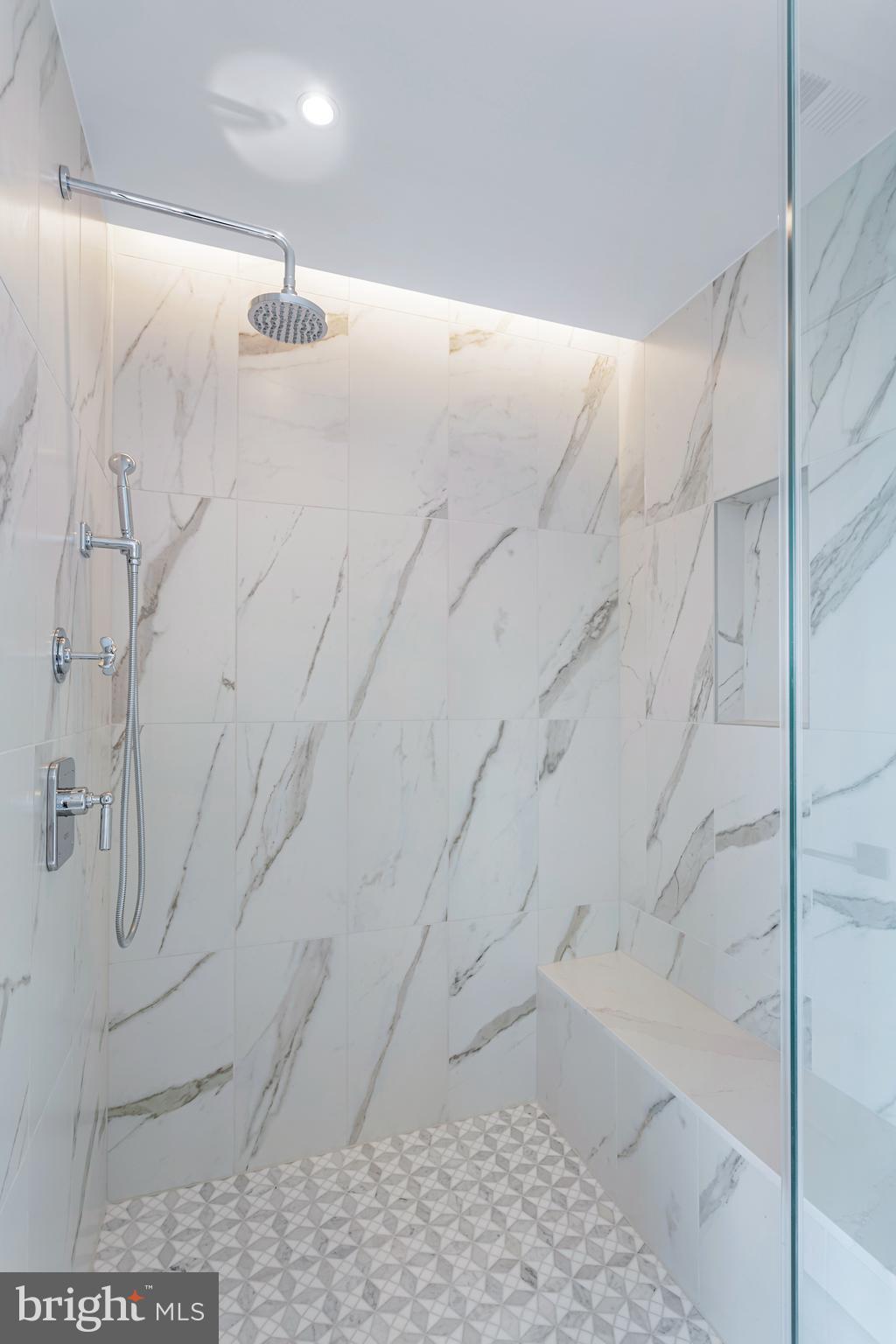 OLD TOWN ALEXANDRIA - Residential